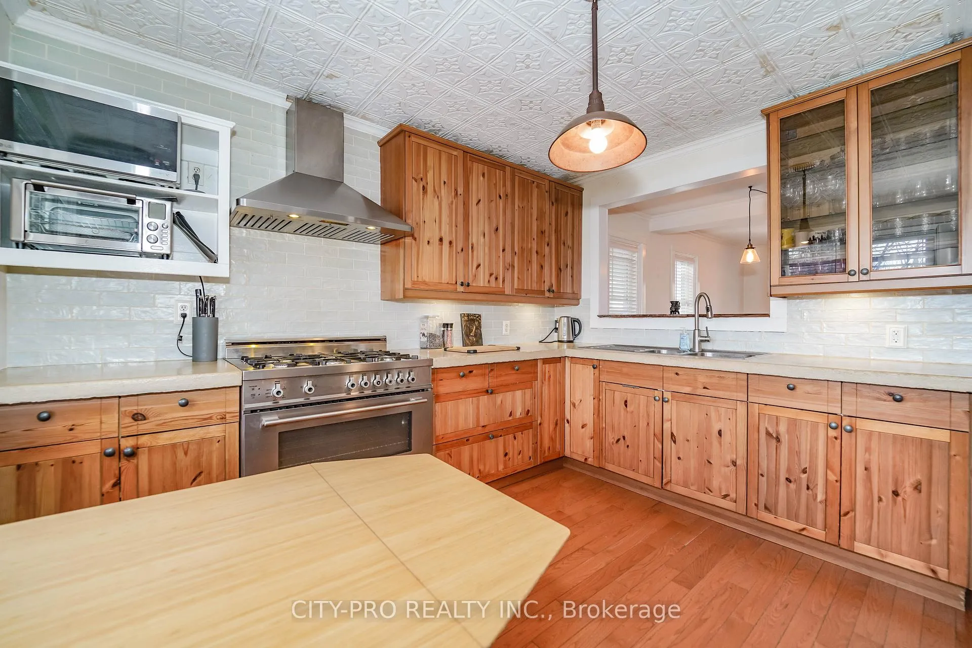Photo 17 of 443 5th Concession Road W, Hamilton, Rural Flamborough — HOMEH