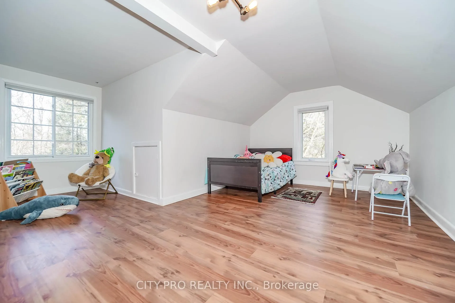 Photo 30 of 443 5th Concession Road W, Hamilton, Rural Flamborough — HOMEH