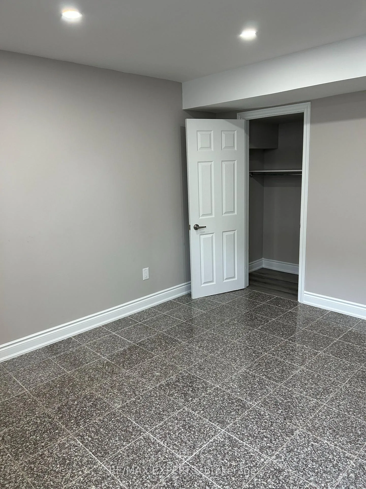 Photo 6 of Unit Bsmt, 30 Black Bear Trail, Brampton, Bram West — HOMEH