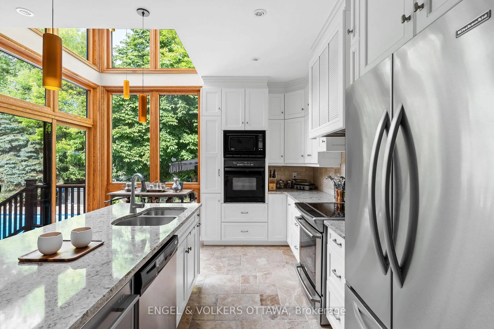 Photo 11 of 37 Revol Road, Ottawa, Merivale Gardens — HOMEH