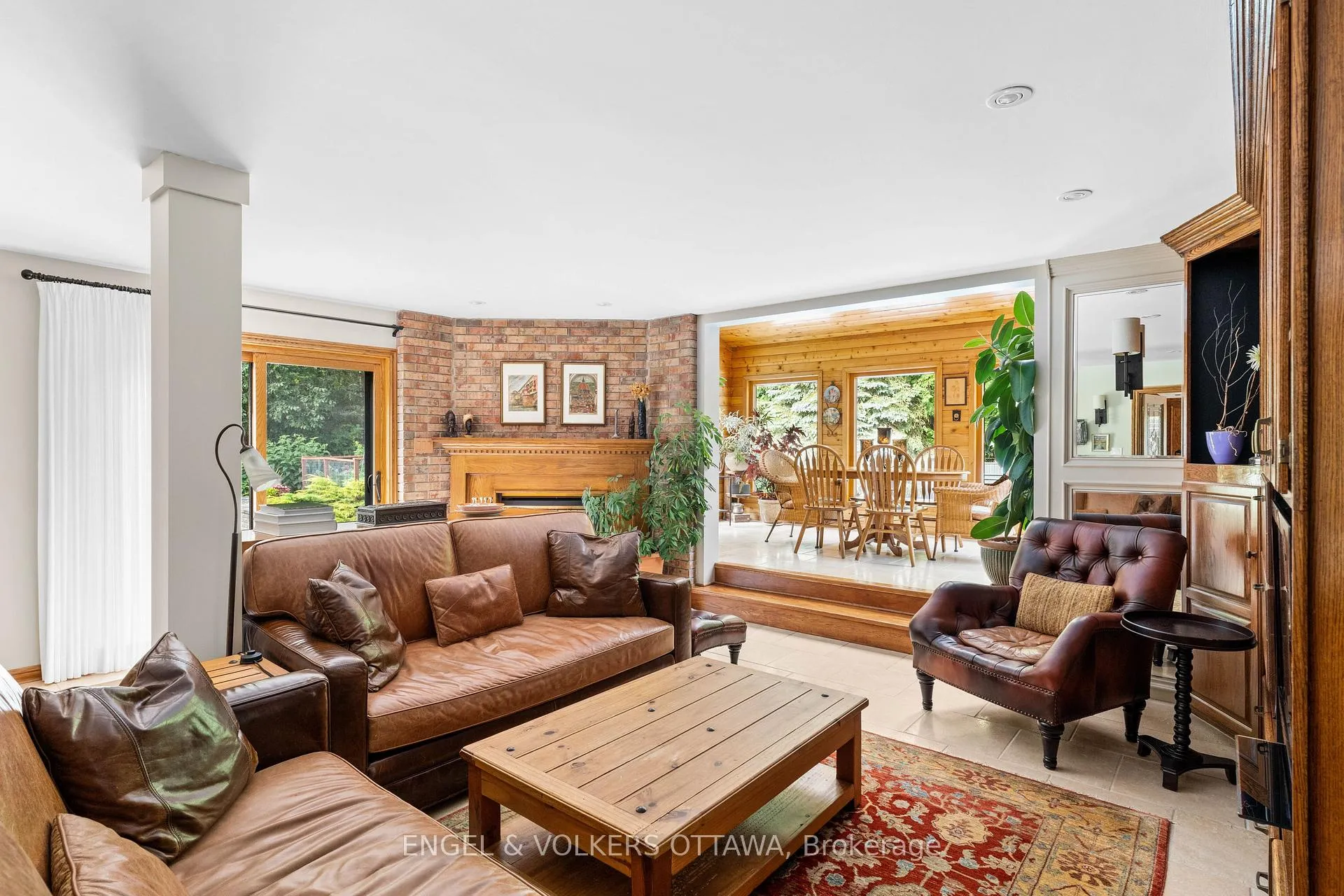 Photo 24 of 37 Revol Road, Ottawa, Merivale Gardens — HOMEH