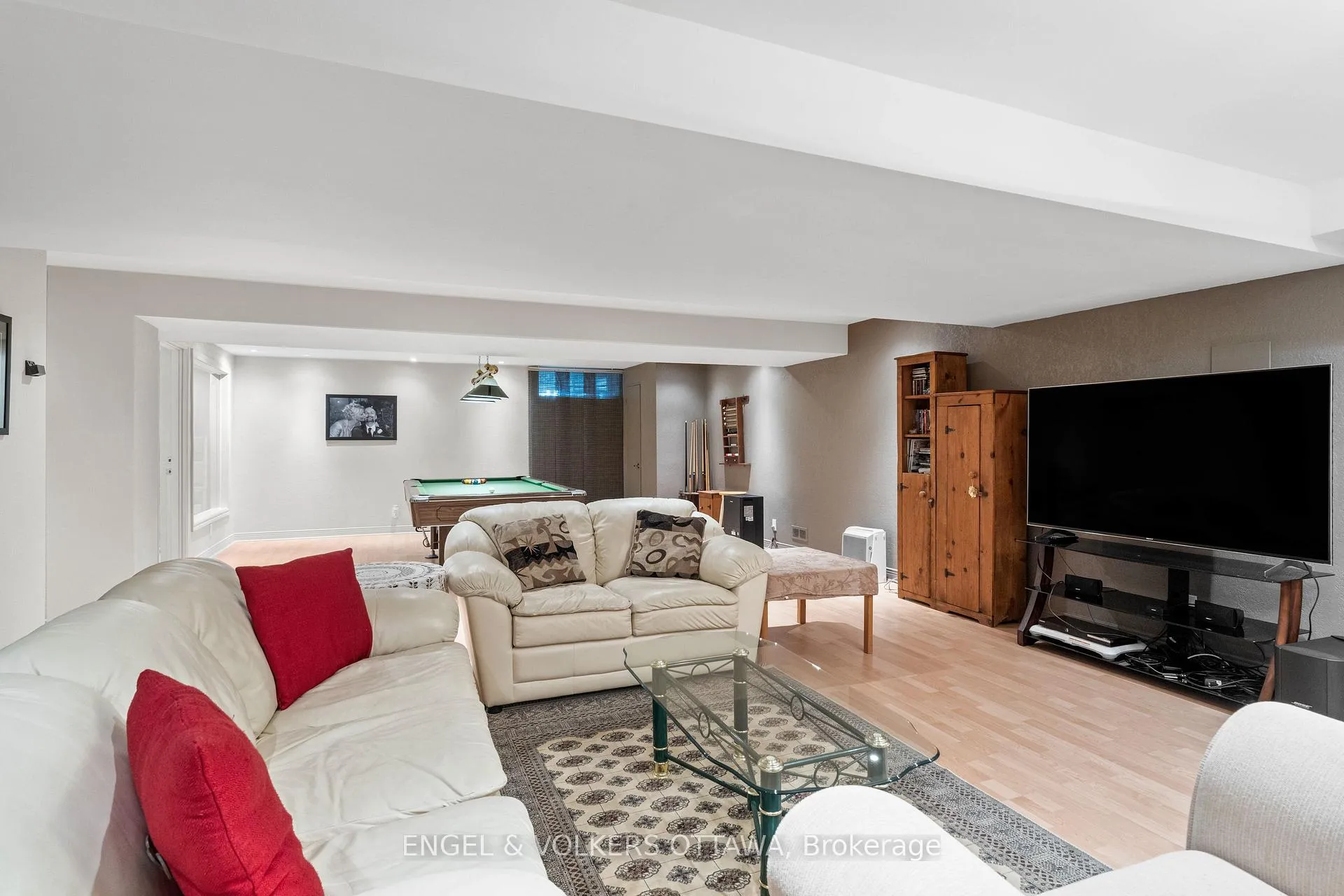 Photo 31 of 37 Revol Road, Ottawa, Merivale Gardens — HOMEH