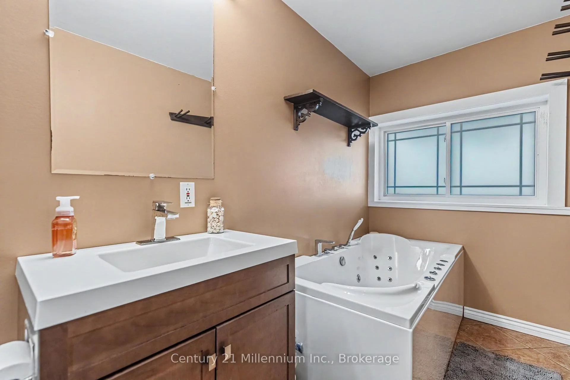 Photo 16 of 124 Lorne Street, Grey Highlands — HOMEH