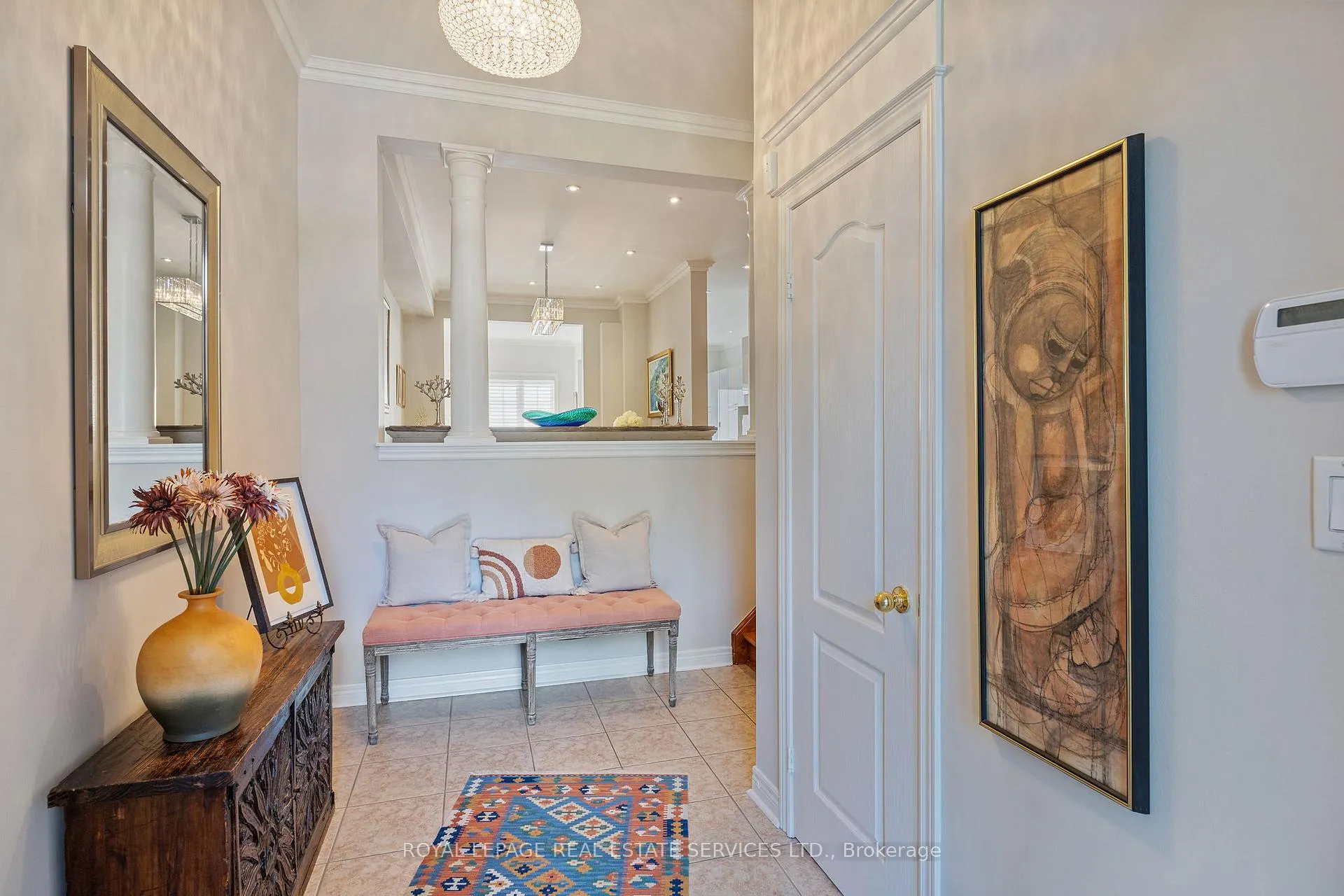 Photo 4 of 140 Kingsbridge Circle, Vaughan, Beverley Glen — HOMEH