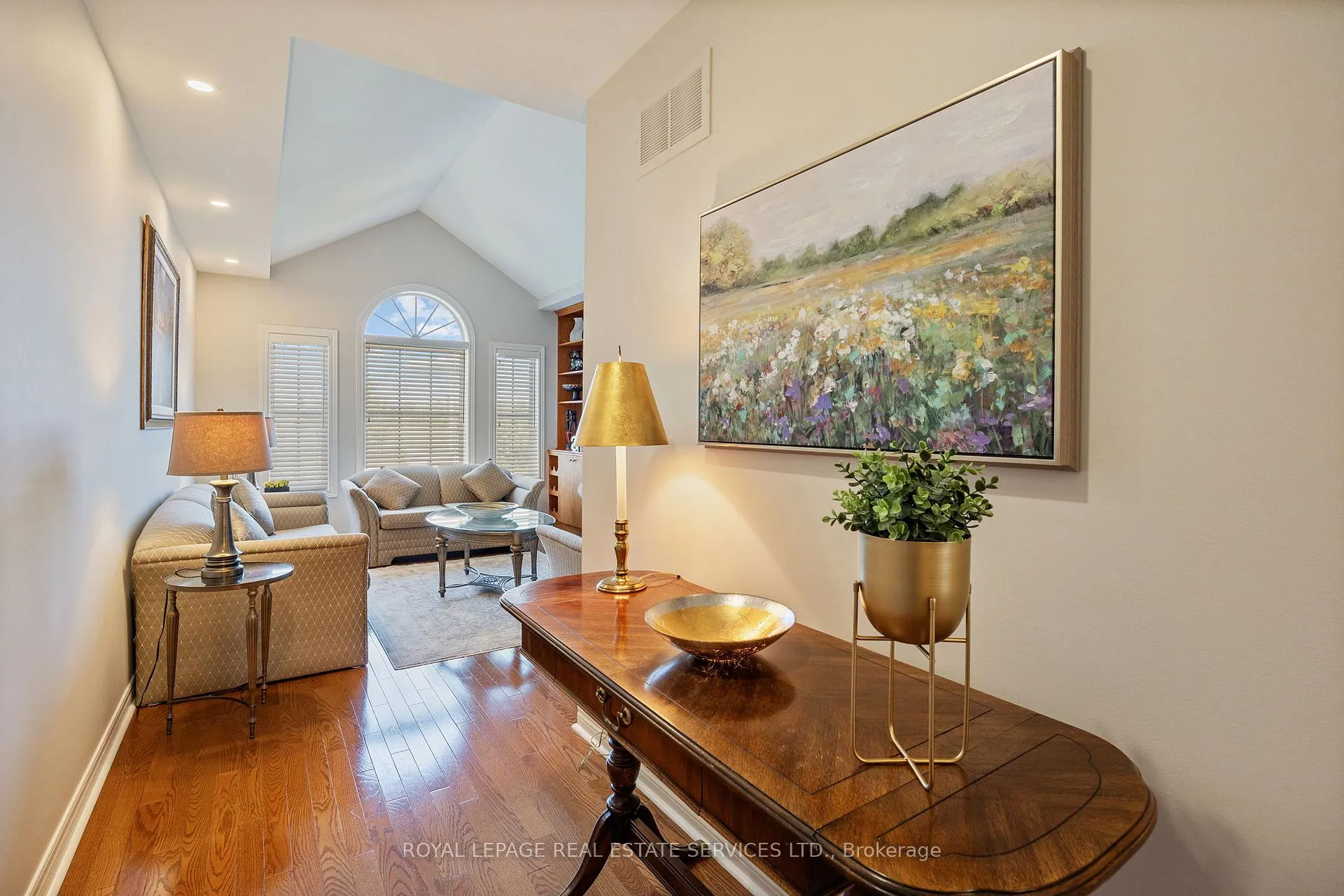 Photo 14 of 140 Kingsbridge Circle, Vaughan, Beverley Glen — HOMEH