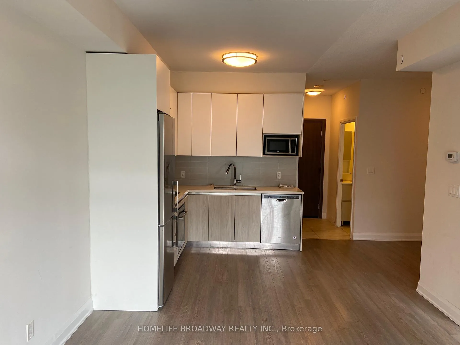 Photo 3 of Unit 531, 15 Water Walk Drive, Markham, Unionville — HOMEH