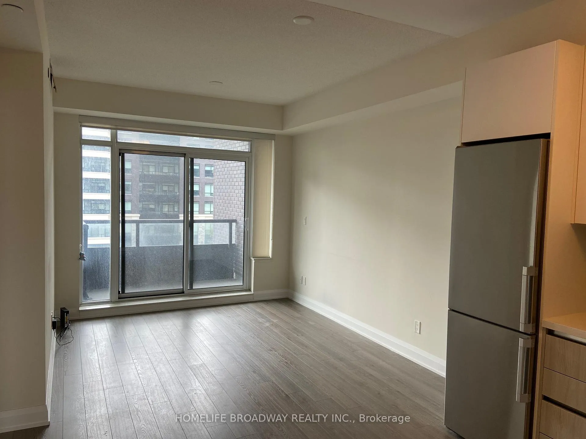 Photo 5 of Unit 531, 15 Water Walk Drive, Markham, Unionville — HOMEH