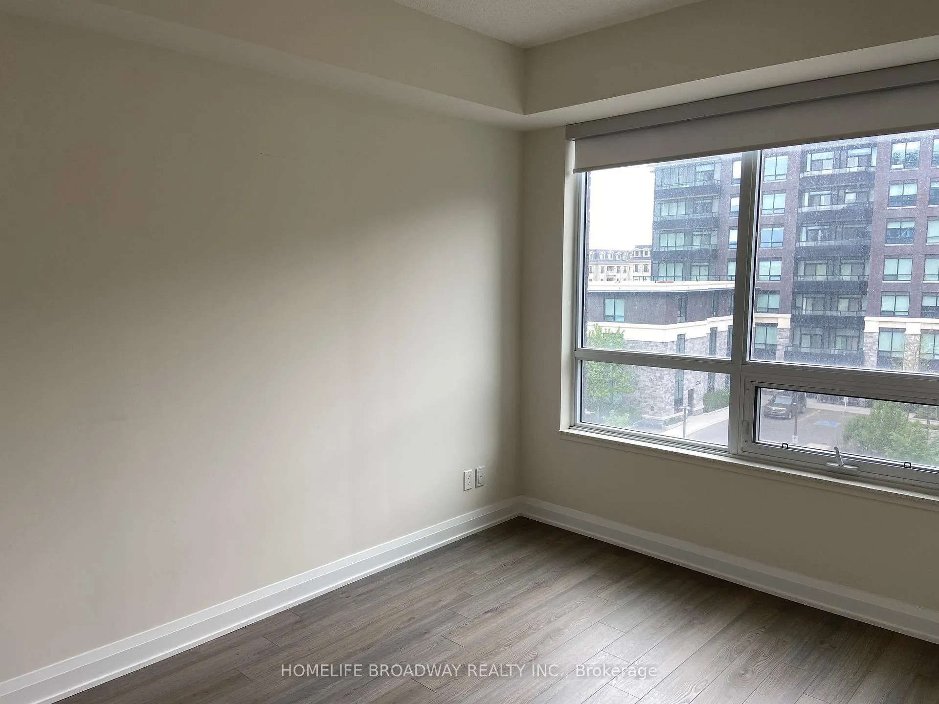 Photo 6 of Unit 531, 15 Water Walk Drive, Markham, Unionville — HOMEH