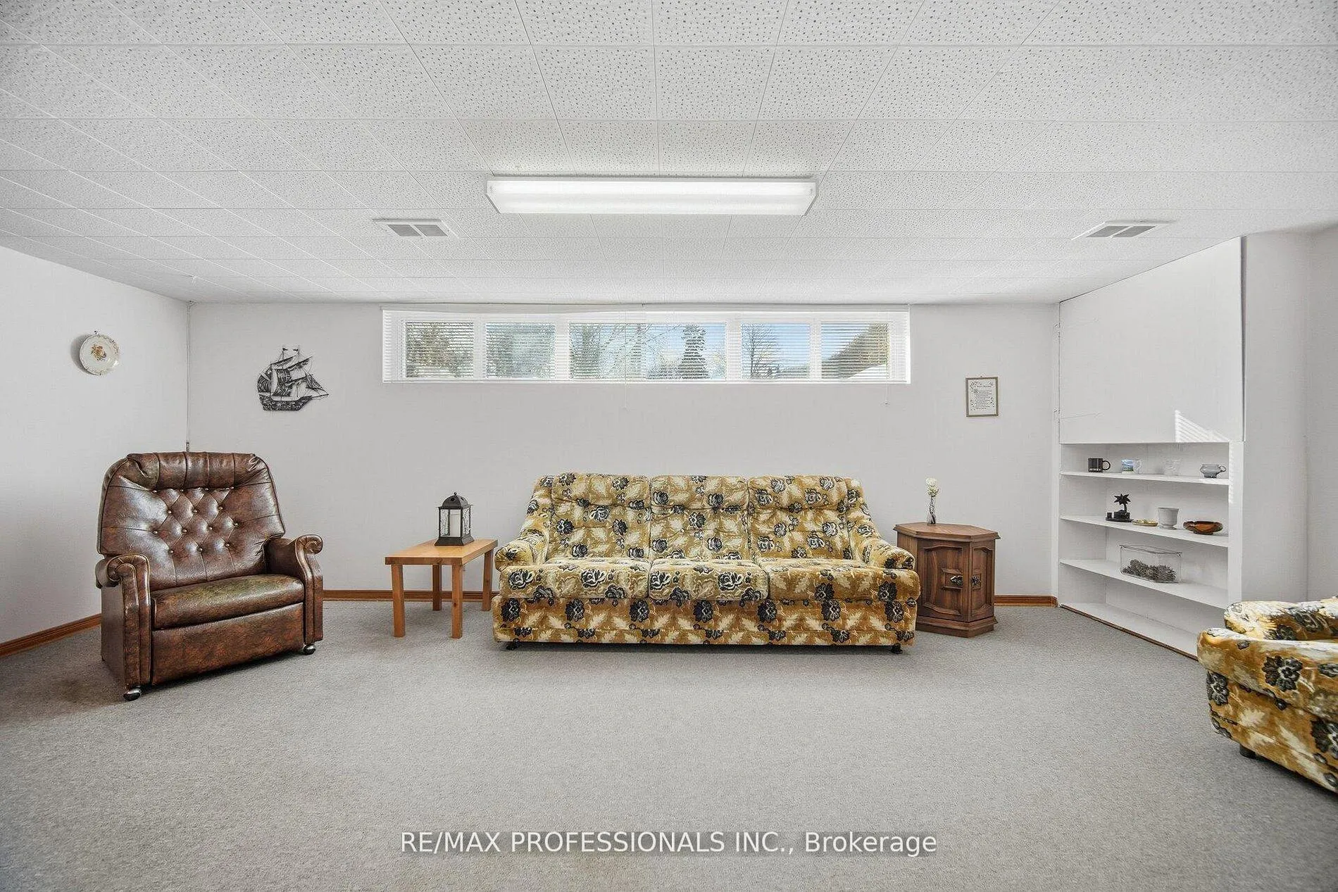 Photo 31 of 7 Pettit Drive, Etobicoke, Willowridge-Martingrove-Richview — HOMEH