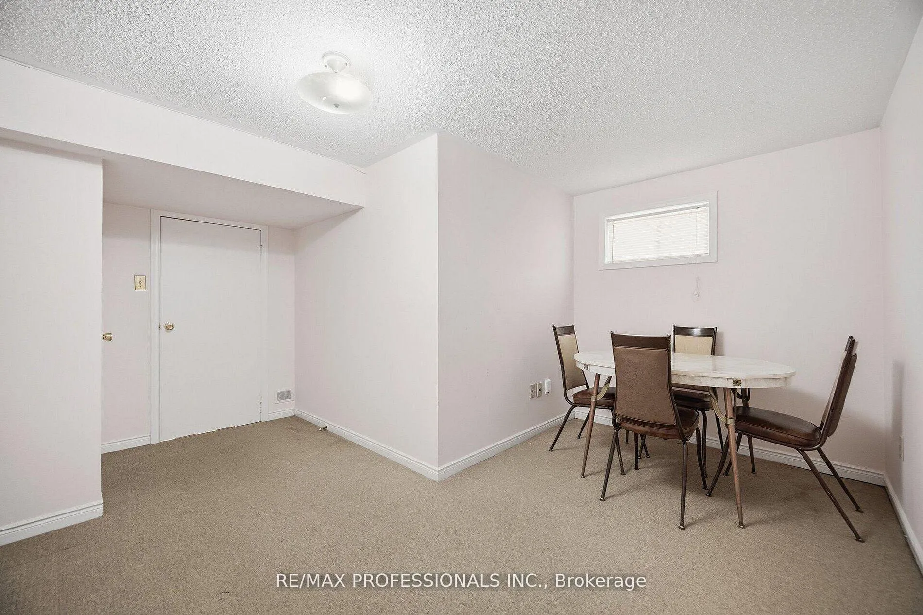 Photo 37 of 7 Pettit Drive, Etobicoke, Willowridge-Martingrove-Richview — HOMEH