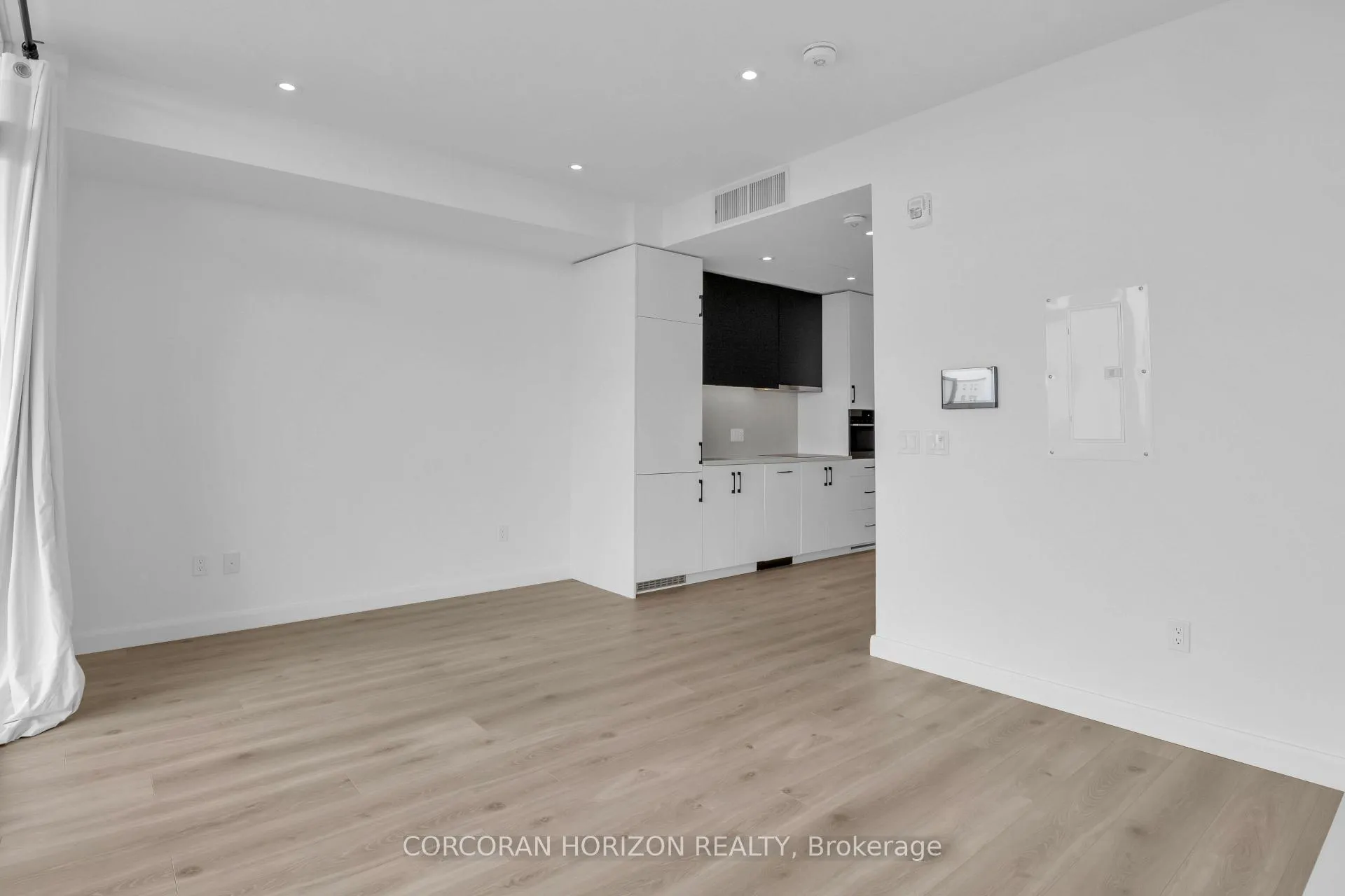 Photo 8 of Unit 709, 741 King Street W, Kitchener, KW Hospital — HOMEH