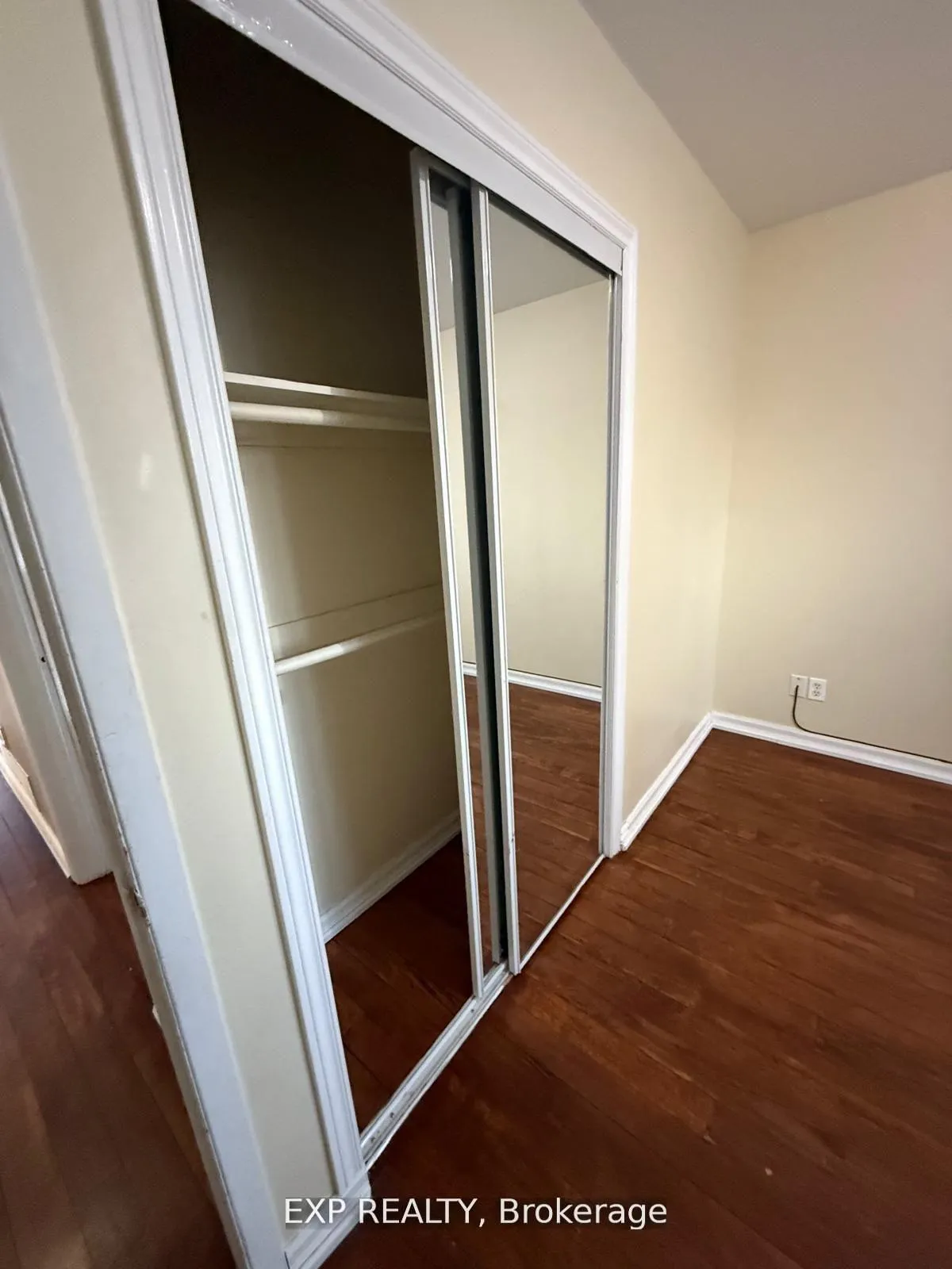 Photo 9 of Unit Upper, 17 Gable Drive, Brampton, Madoc — HOMEH