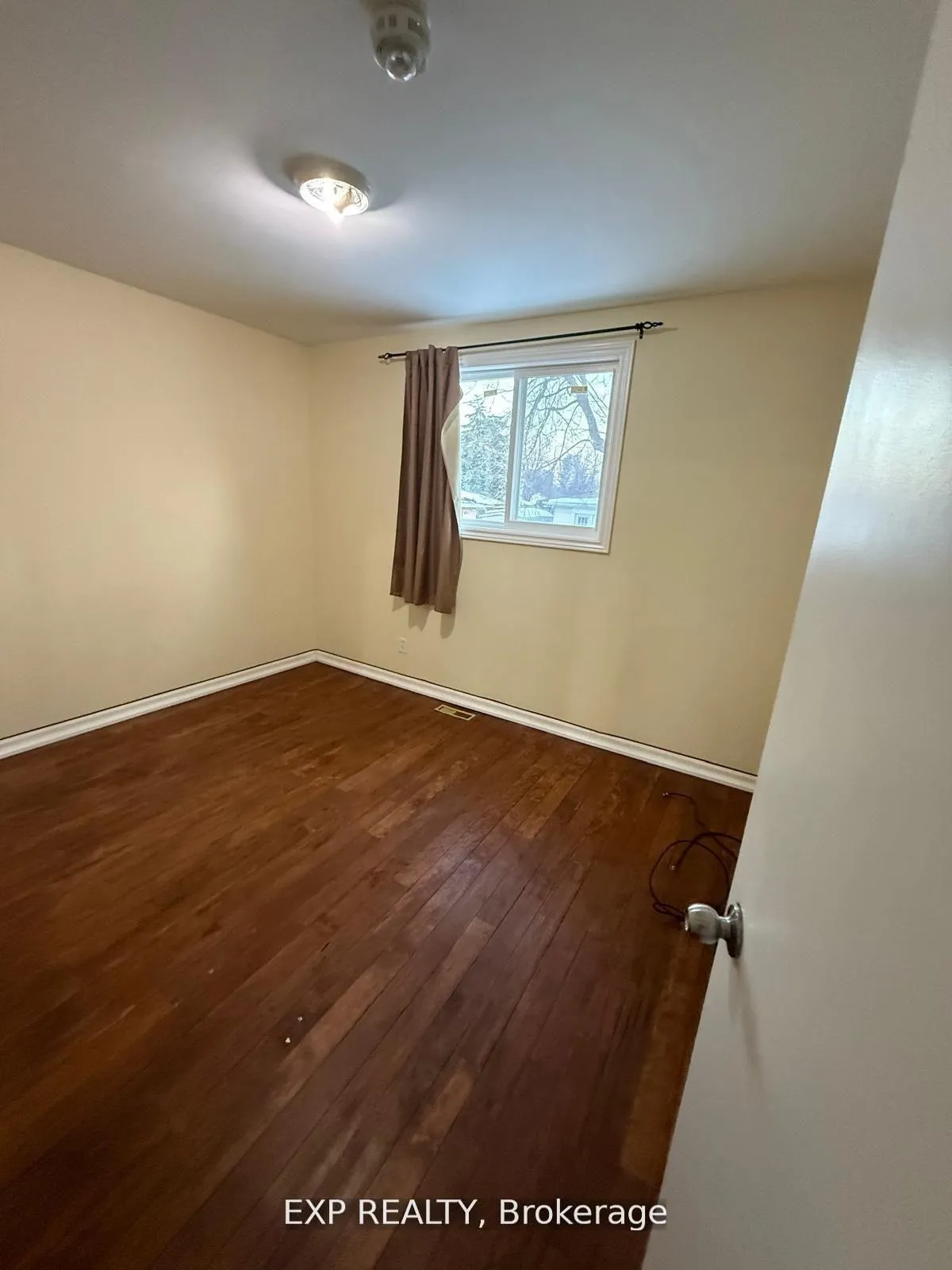Photo 10 of Unit Upper, 17 Gable Drive, Brampton, Madoc — HOMEH