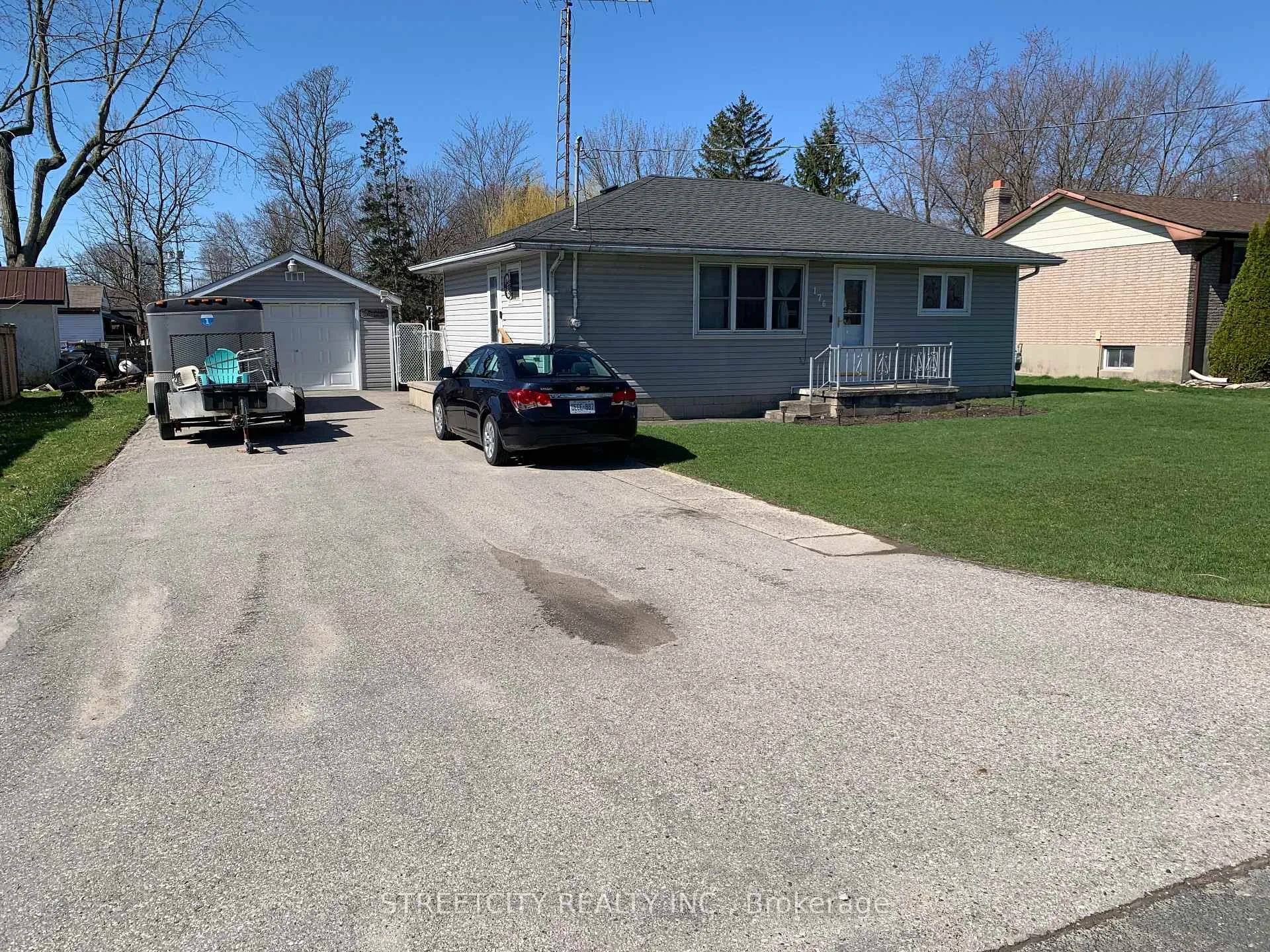 Photo 2 of 176 King Street, Southwest Middlesex, Glencoe — HOMEH