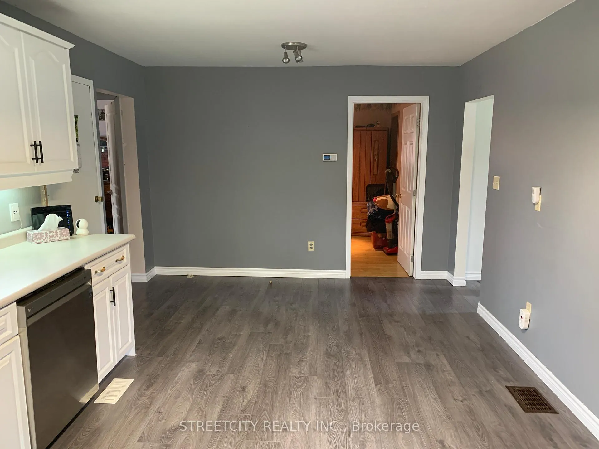 Photo 14 of 176 King Street, Southwest Middlesex, Glencoe — HOMEH