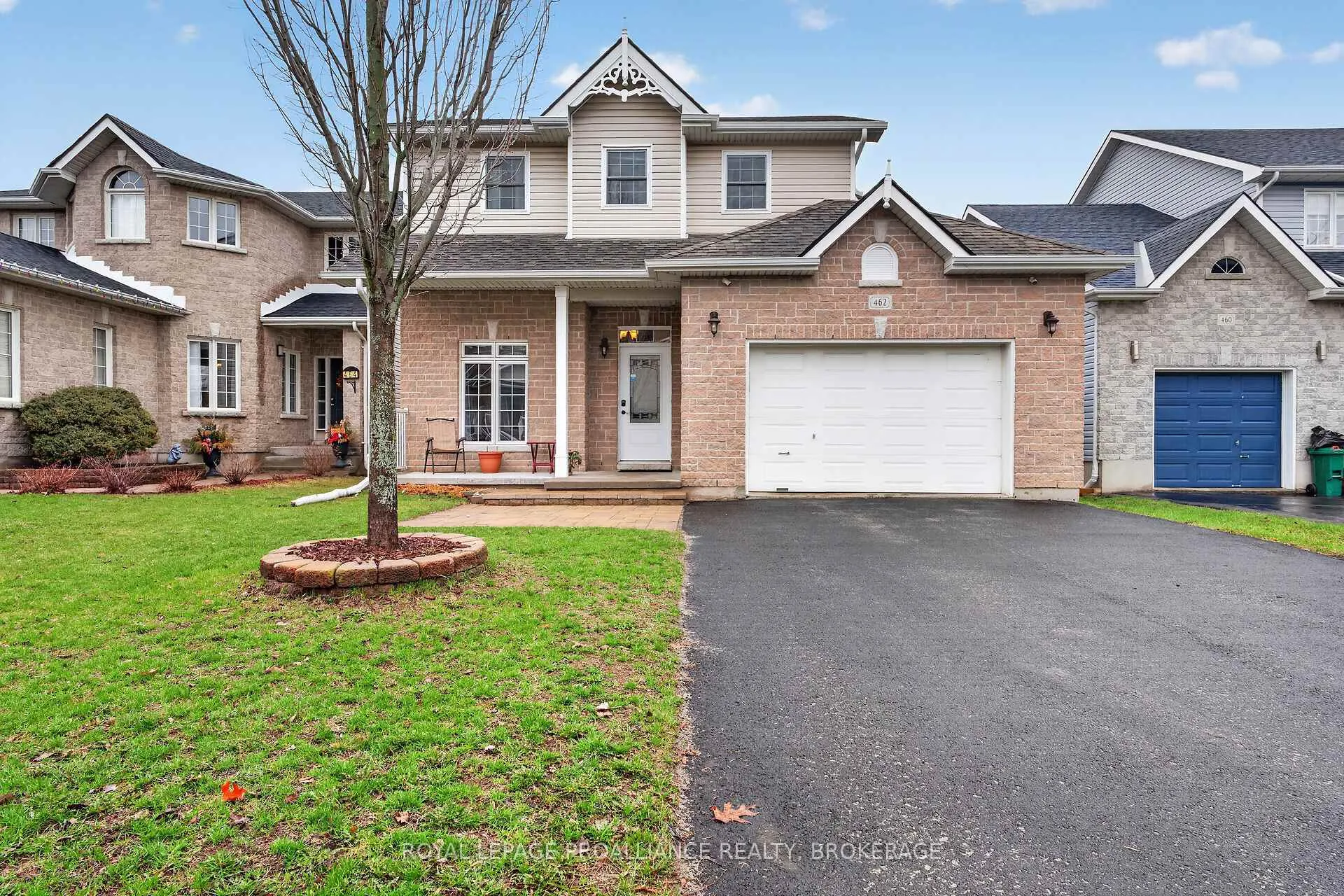 Photo 2 of 462 Weston Crescent, Kingston, East Gardiners Rd — HOMEH
