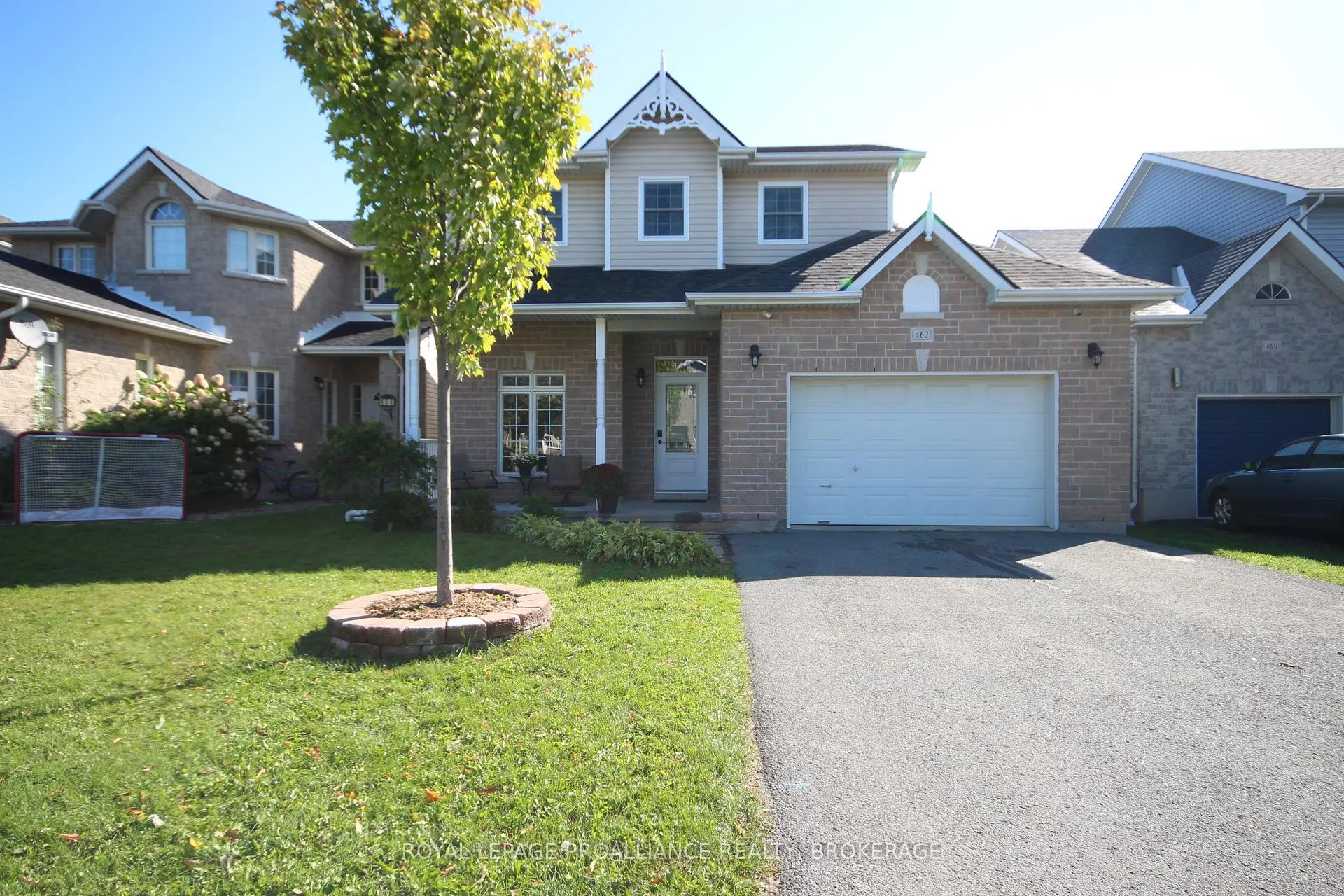 Photo 40 of 462 Weston Crescent, Kingston, East Gardiners Rd — HOMEH