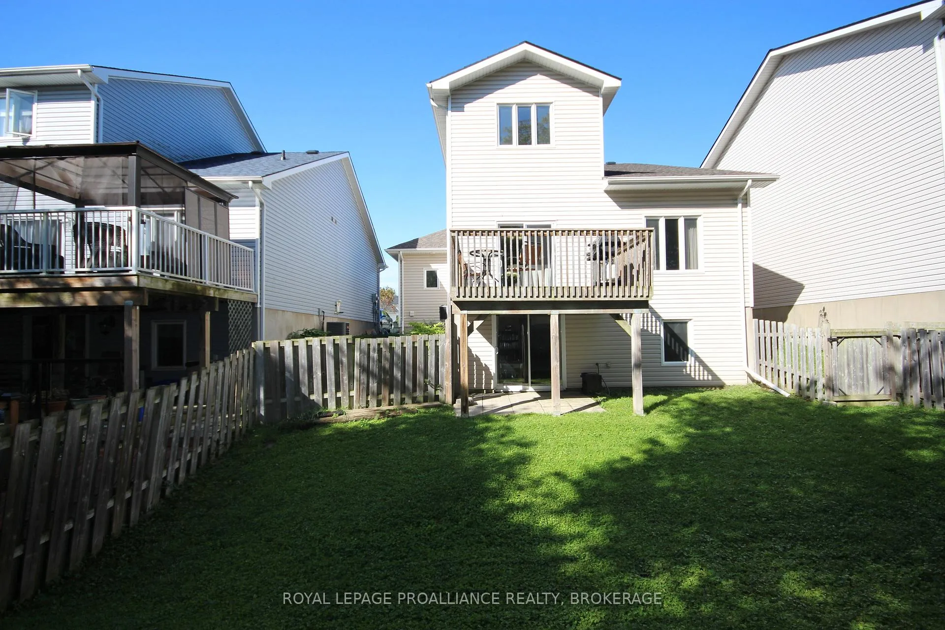 Photo 44 of 462 Weston Crescent, Kingston, East Gardiners Rd — HOMEH