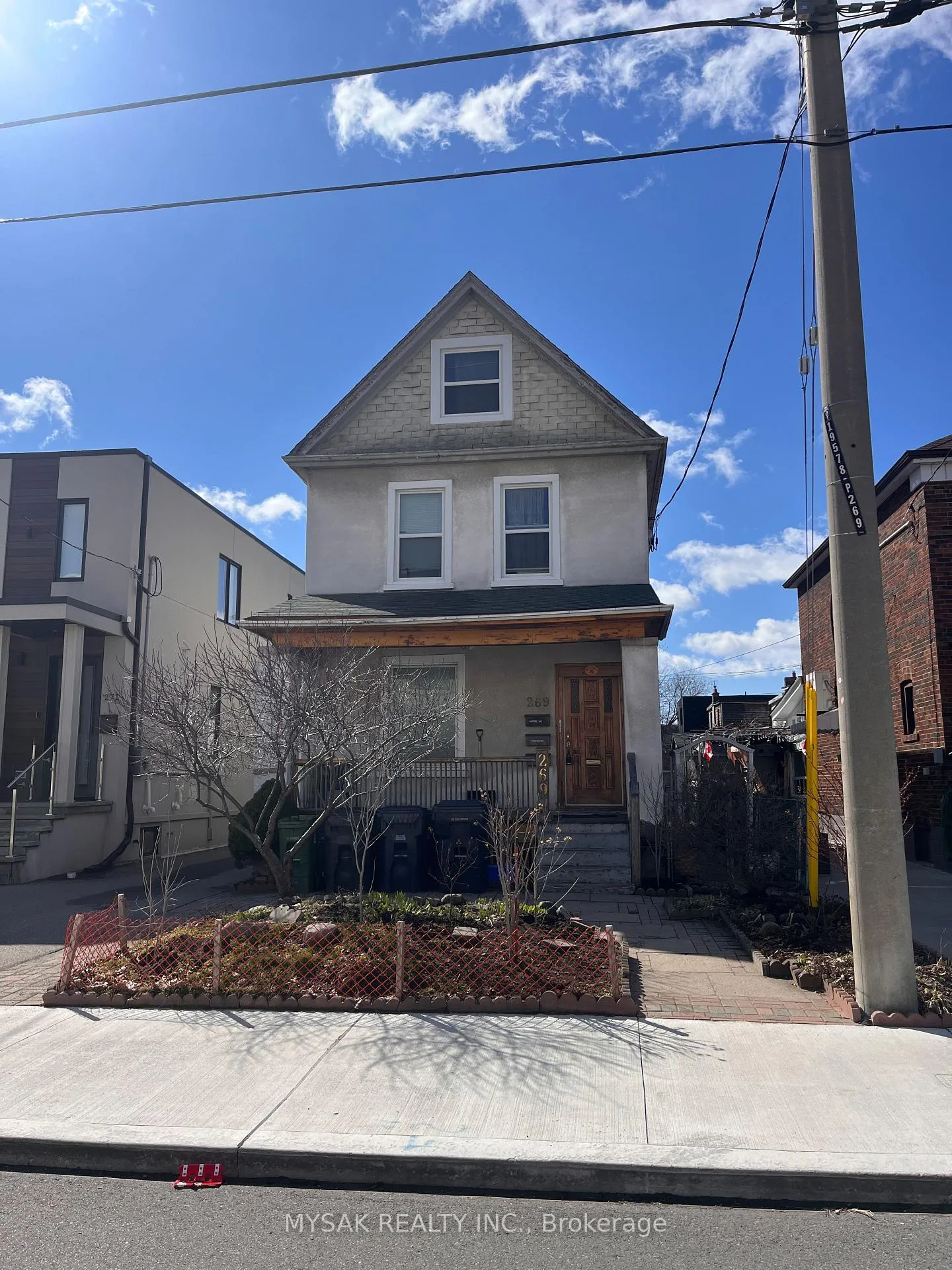 Photo 2 of 269 Sammon Avenue, Toronto, Danforth Village-East York — HOMEH