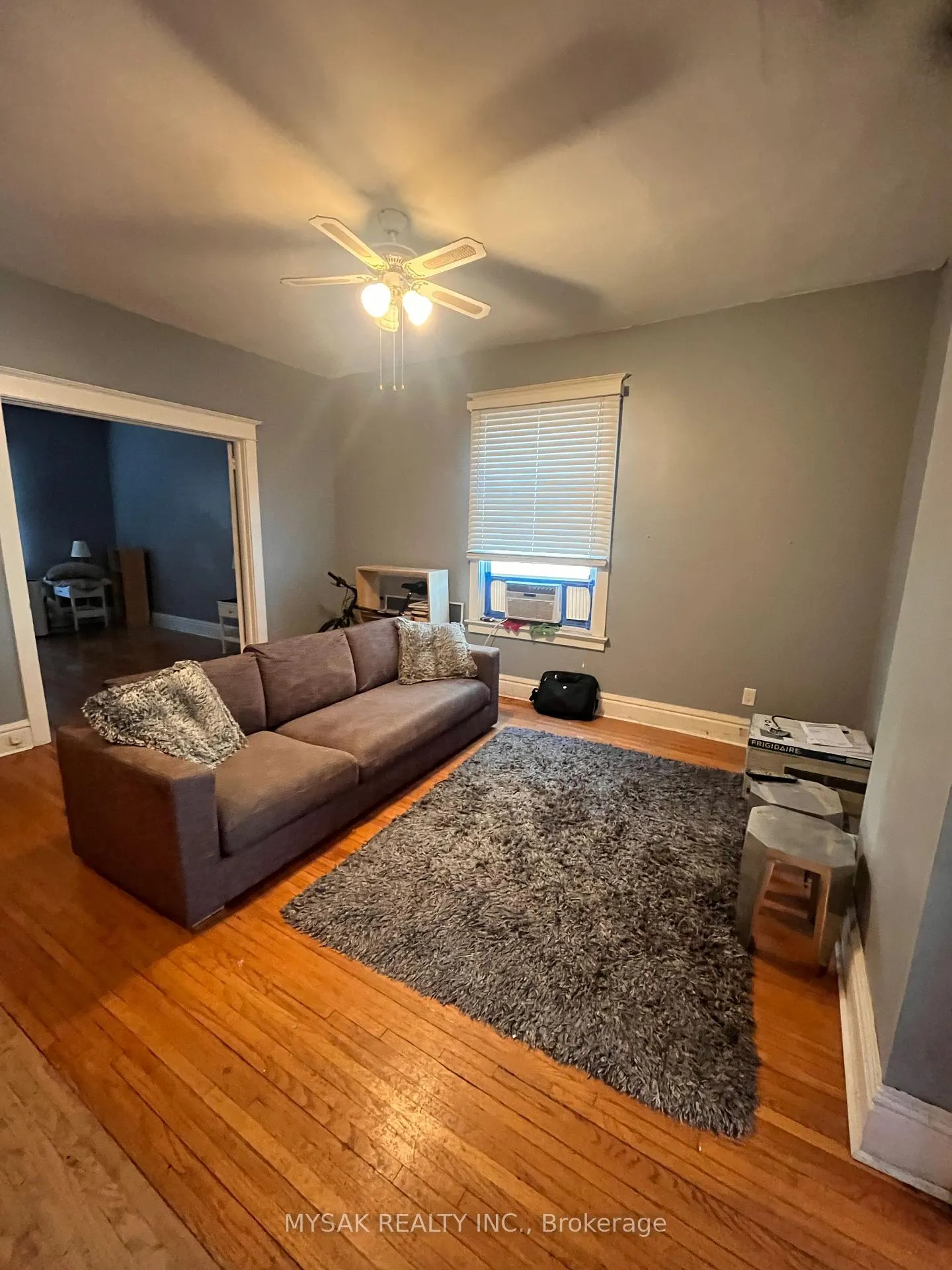 Photo 5 of 269 Sammon Avenue, Toronto, Danforth Village-East York — HOMEH