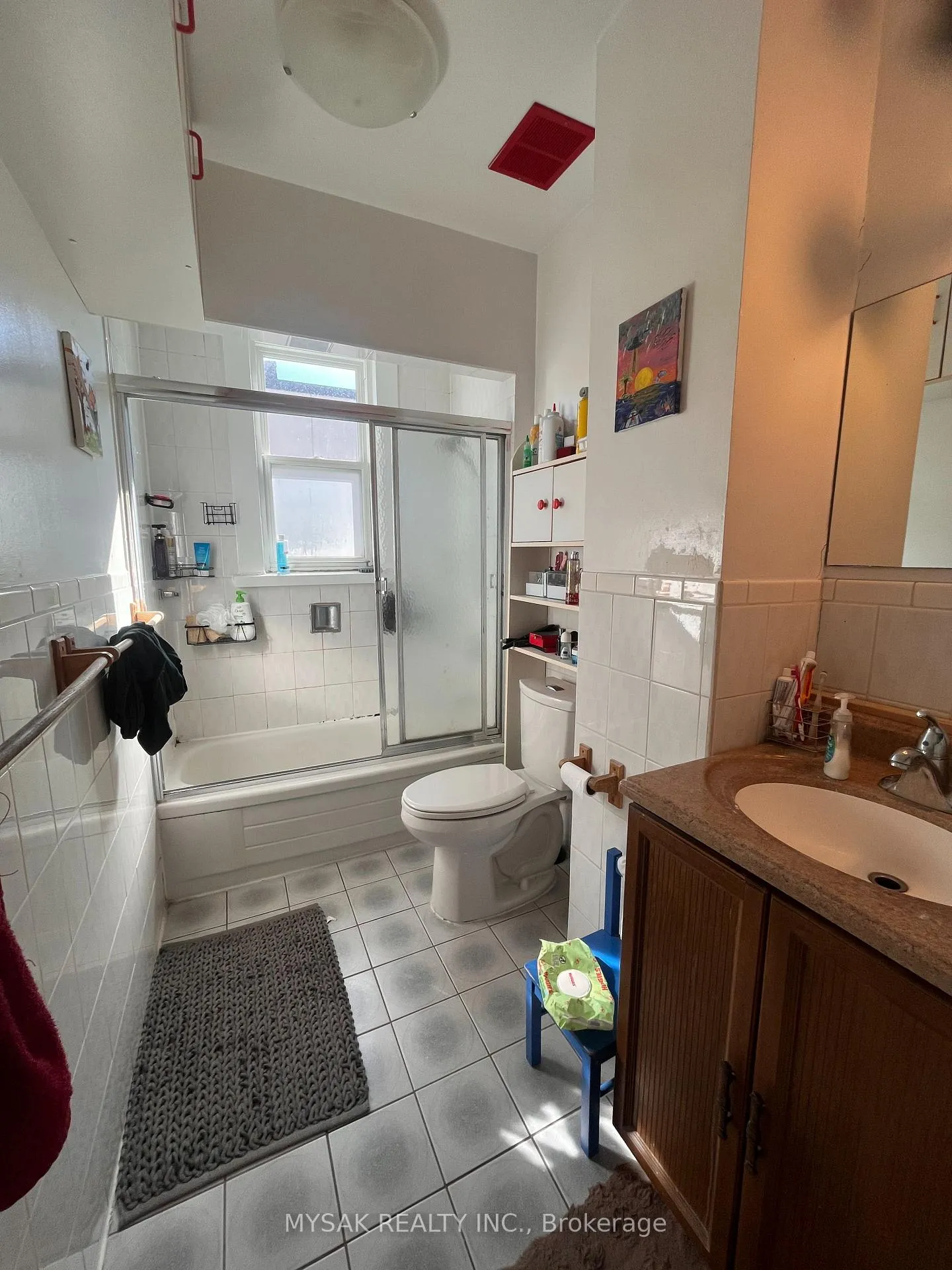 Photo 12 of 269 Sammon Avenue, Toronto, Danforth Village-East York — HOMEH