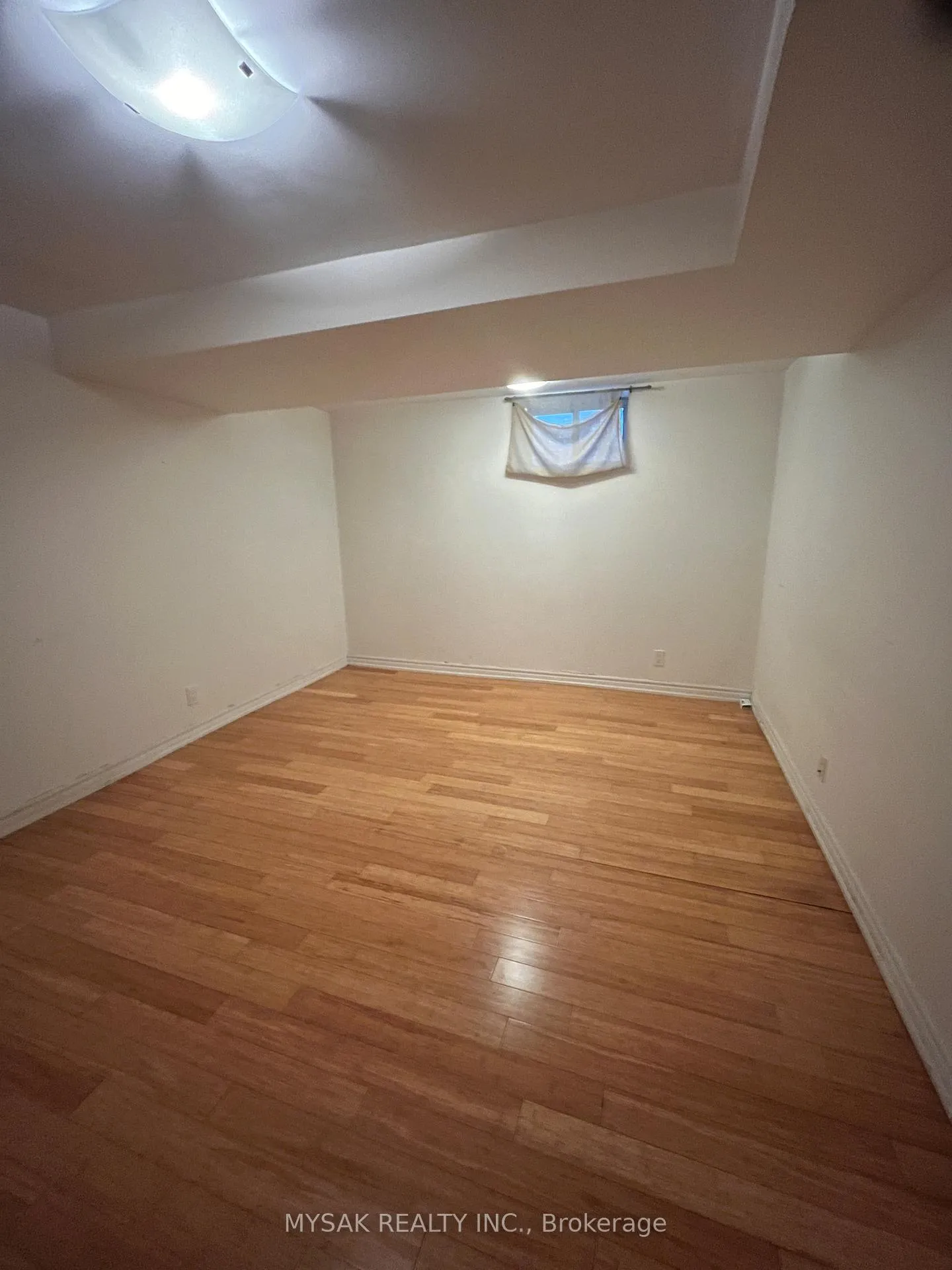 Photo 15 of 269 Sammon Avenue, Toronto, Danforth Village-East York — HOMEH