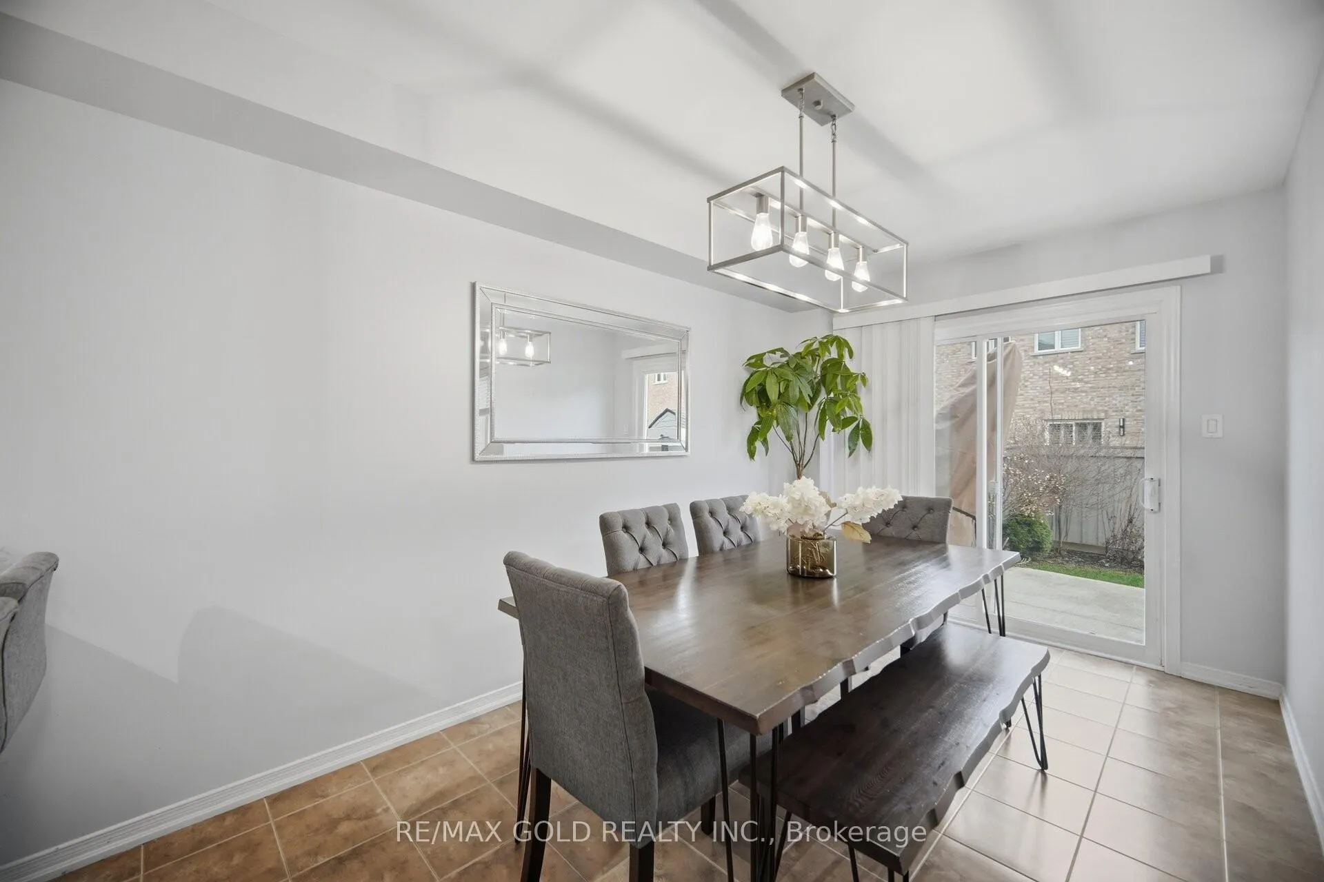 Photo 9 of 80 Pomell Trail, Brampton, Bram East — HOMEH