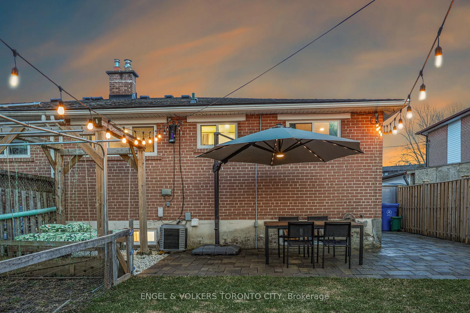 Photo 47 of 32 Davis Road, Aurora, Aurora Highlands — HOMEH