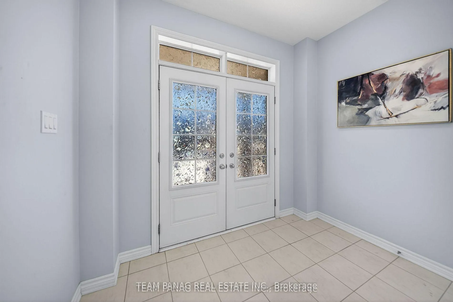 Photo 3 of 119 Petch Avenue, Caledon, Rural Caledon — HOMEH