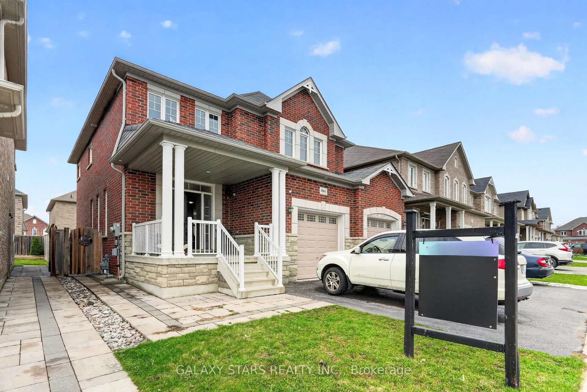 Photo 2 of 1844 Western Avenue, Oshawa, Samac — HOMEH