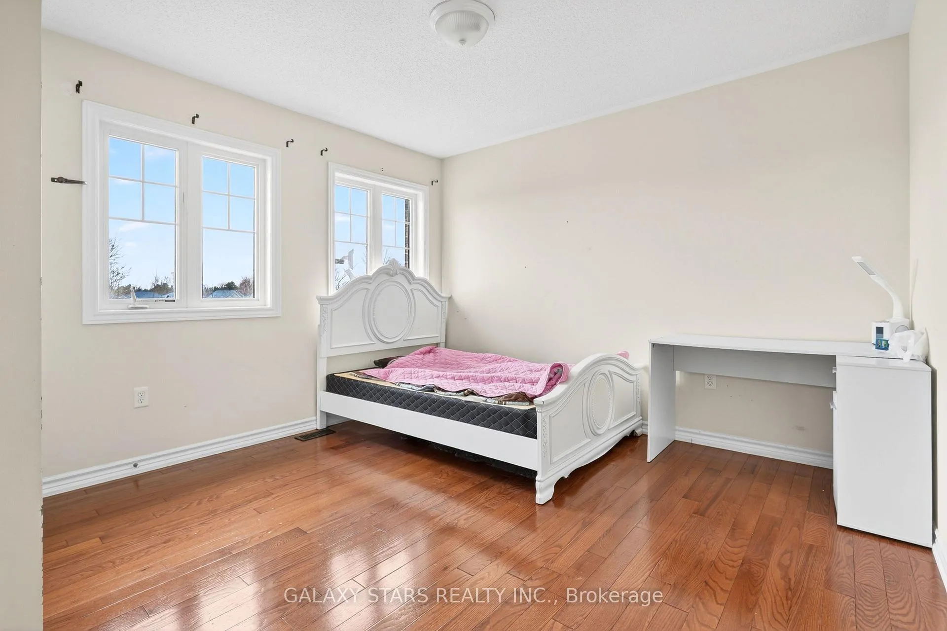 Photo 11 of 1844 Western Avenue, Oshawa, Samac — HOMEH