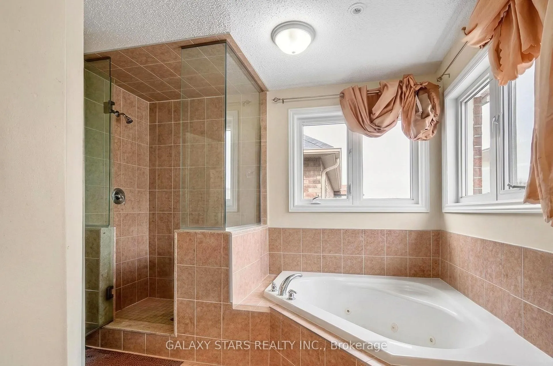 Photo 18 of 1844 Western Avenue, Oshawa, Samac — HOMEH