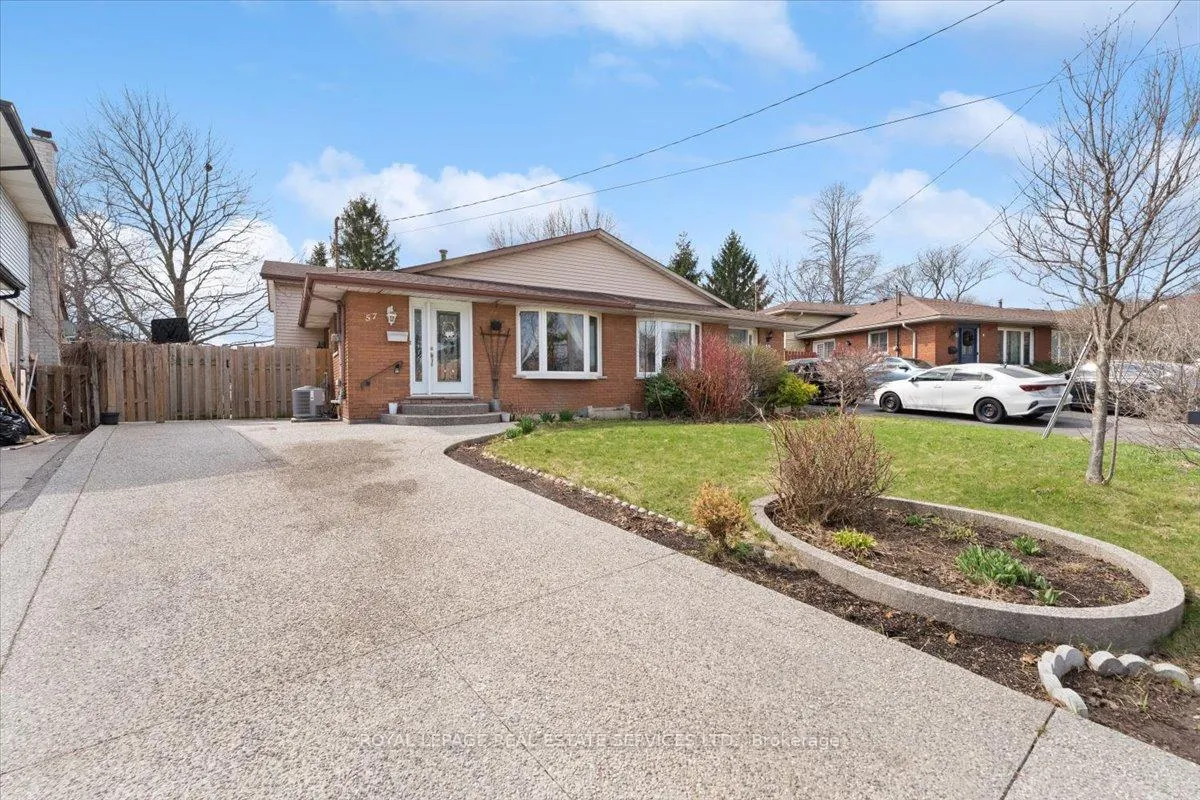 Photo 2 of 57 Elora Drive, Hamilton, Fessenden — HOMEH