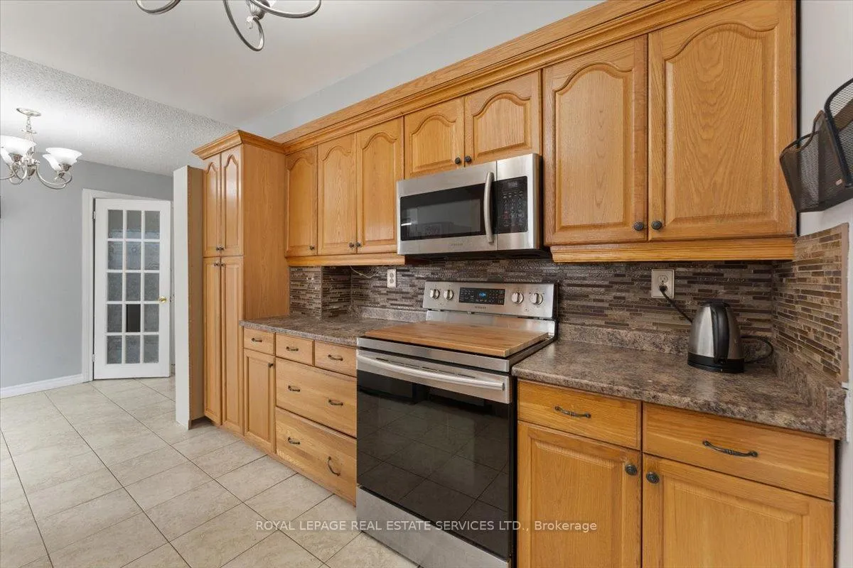 Photo 11 of 57 Elora Drive, Hamilton, Fessenden — HOMEH