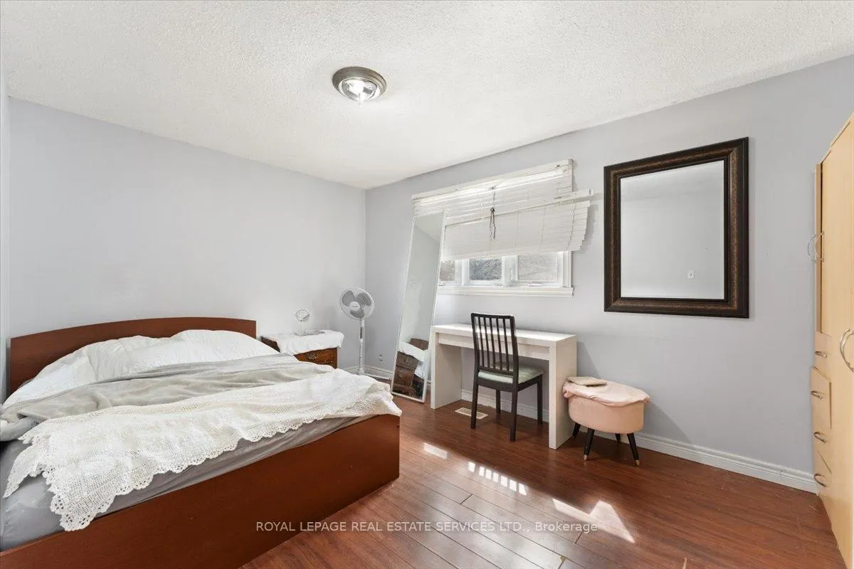 Photo 17 of 57 Elora Drive, Hamilton, Fessenden — HOMEH