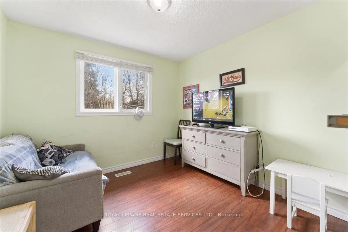 Photo 19 of 57 Elora Drive, Hamilton, Fessenden — HOMEH