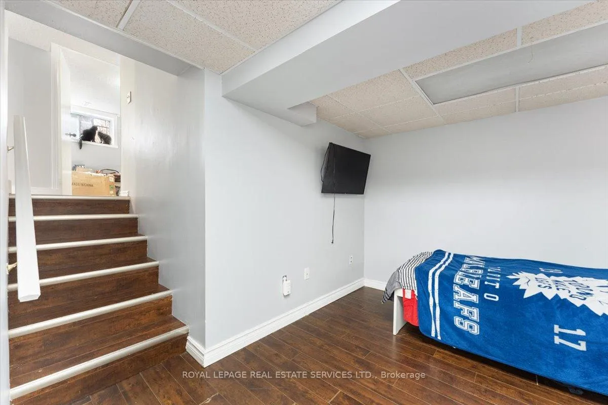 Photo 30 of 57 Elora Drive, Hamilton, Fessenden — HOMEH