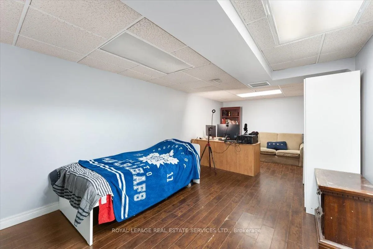 Photo 31 of 57 Elora Drive, Hamilton, Fessenden — HOMEH