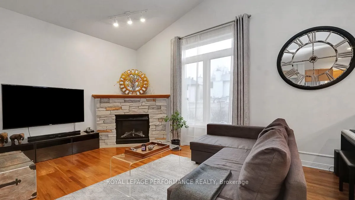 Photo 5 of 40 Rivergreen Crescent, Ottawa, Kanata - Bridlewood — HOMEH
