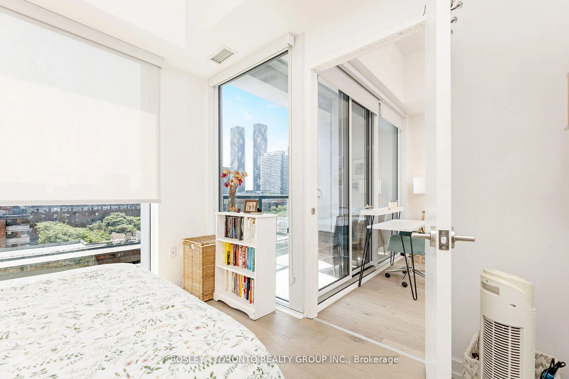 Photo 10 of Unit 719, 158 Front Street E, Toronto, Moss Park — HOMEH