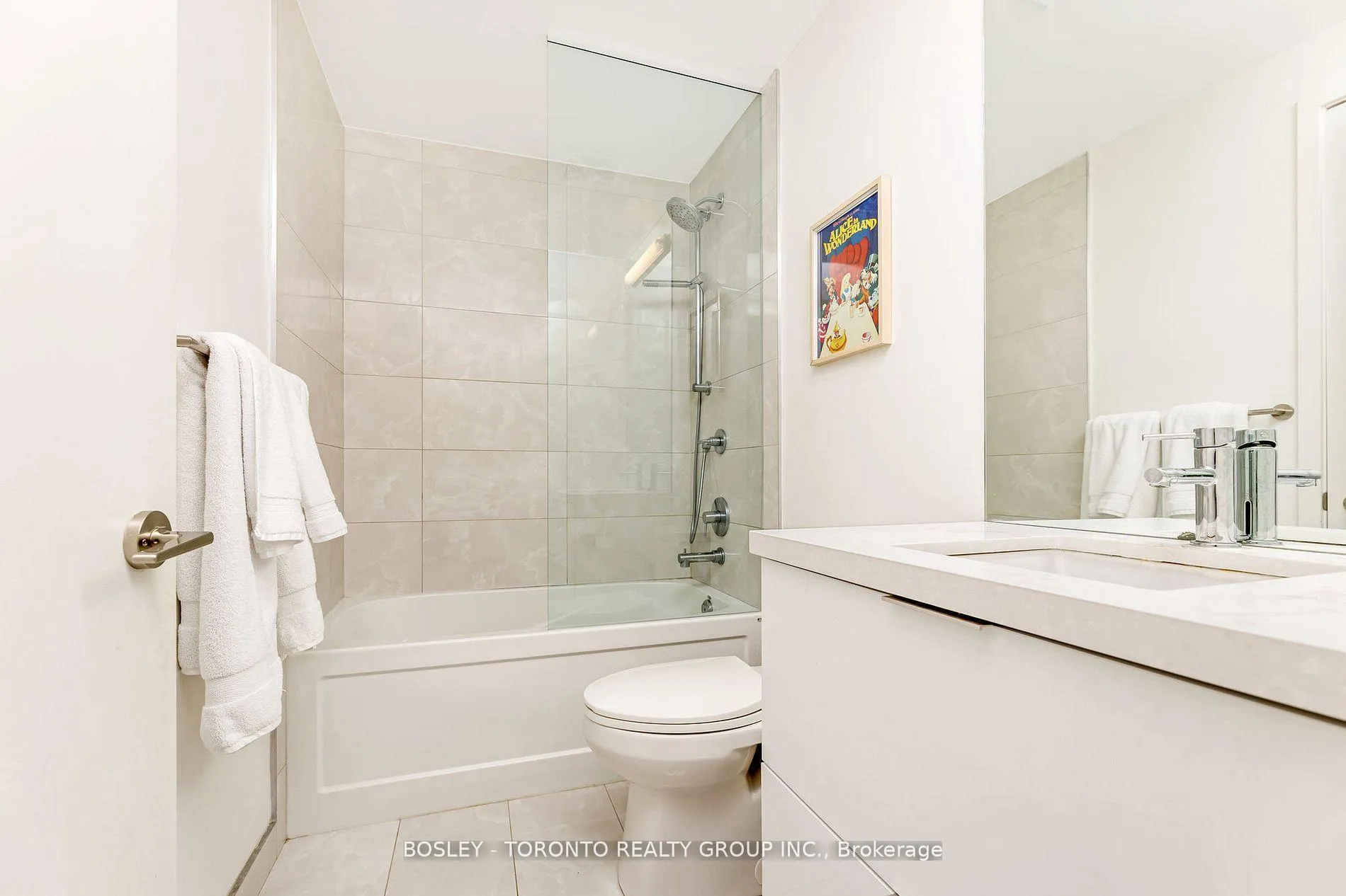 Photo 12 of Unit 719, 158 Front Street E, Toronto, Moss Park — HOMEH