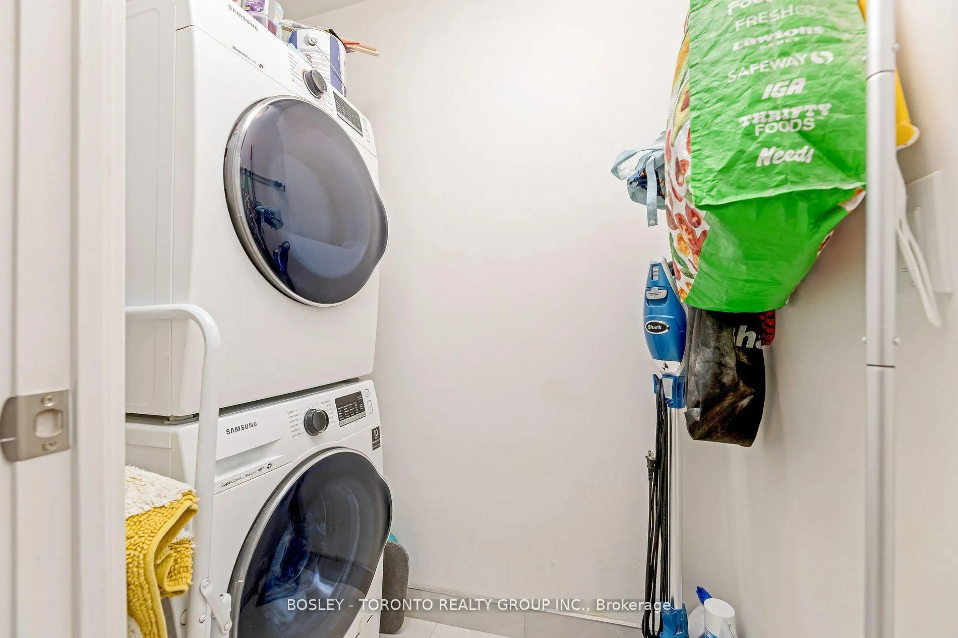 Photo 13 of Unit 719, 158 Front Street E, Toronto, Moss Park — HOMEH