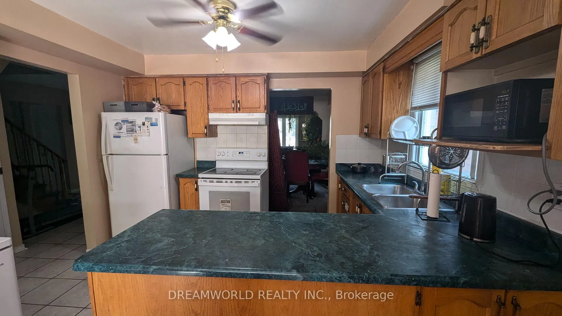Photo 6 of 52 Gardiner Drive, Ajax, Central — HOMEH
