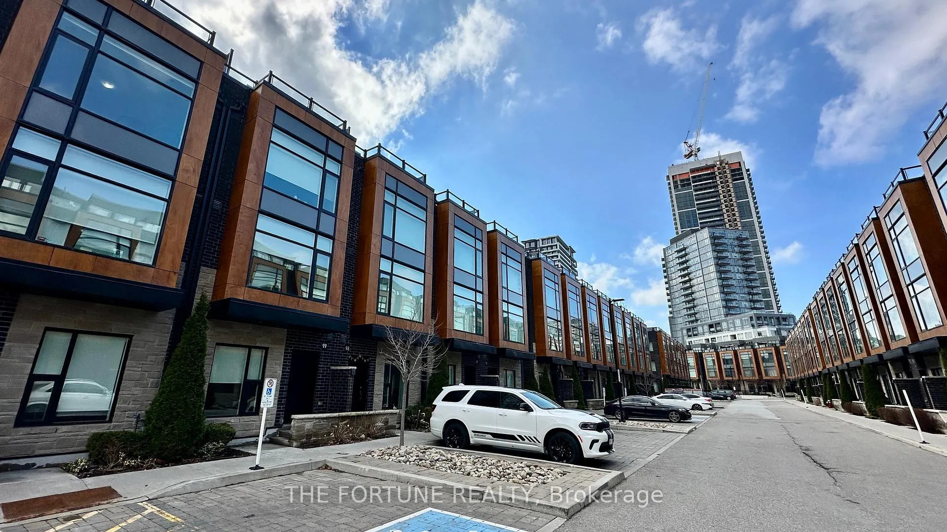 Photo 4 of Unit 101, 200 Malta Avenue, Brampton, Fletcher's Creek South — HOMEH