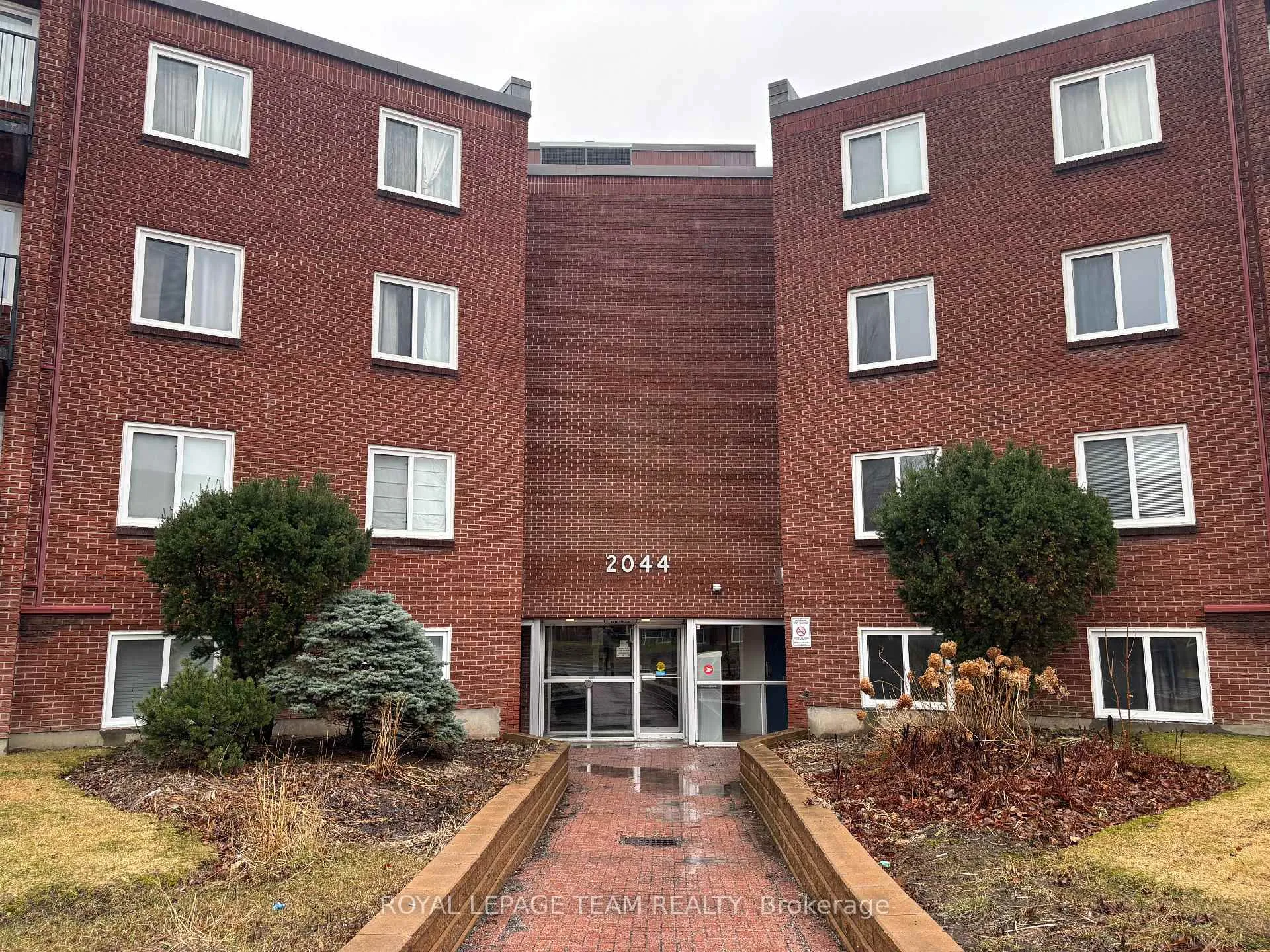 Photo 1 of Unit 102C, 2044 Arrowsmith Drive, Ottawa, Beacon Hill South — HOMEH