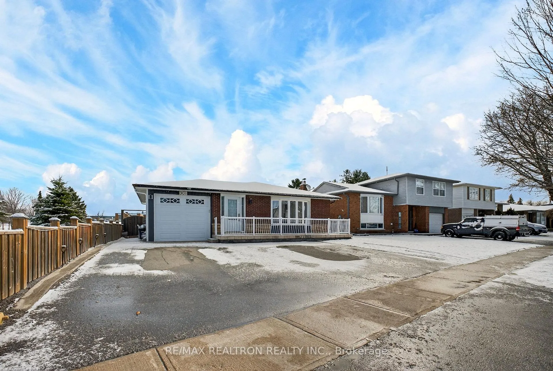 Photo 1 of 301 Lupin Drive, Whitby, Downtown Whitby — HOMEH