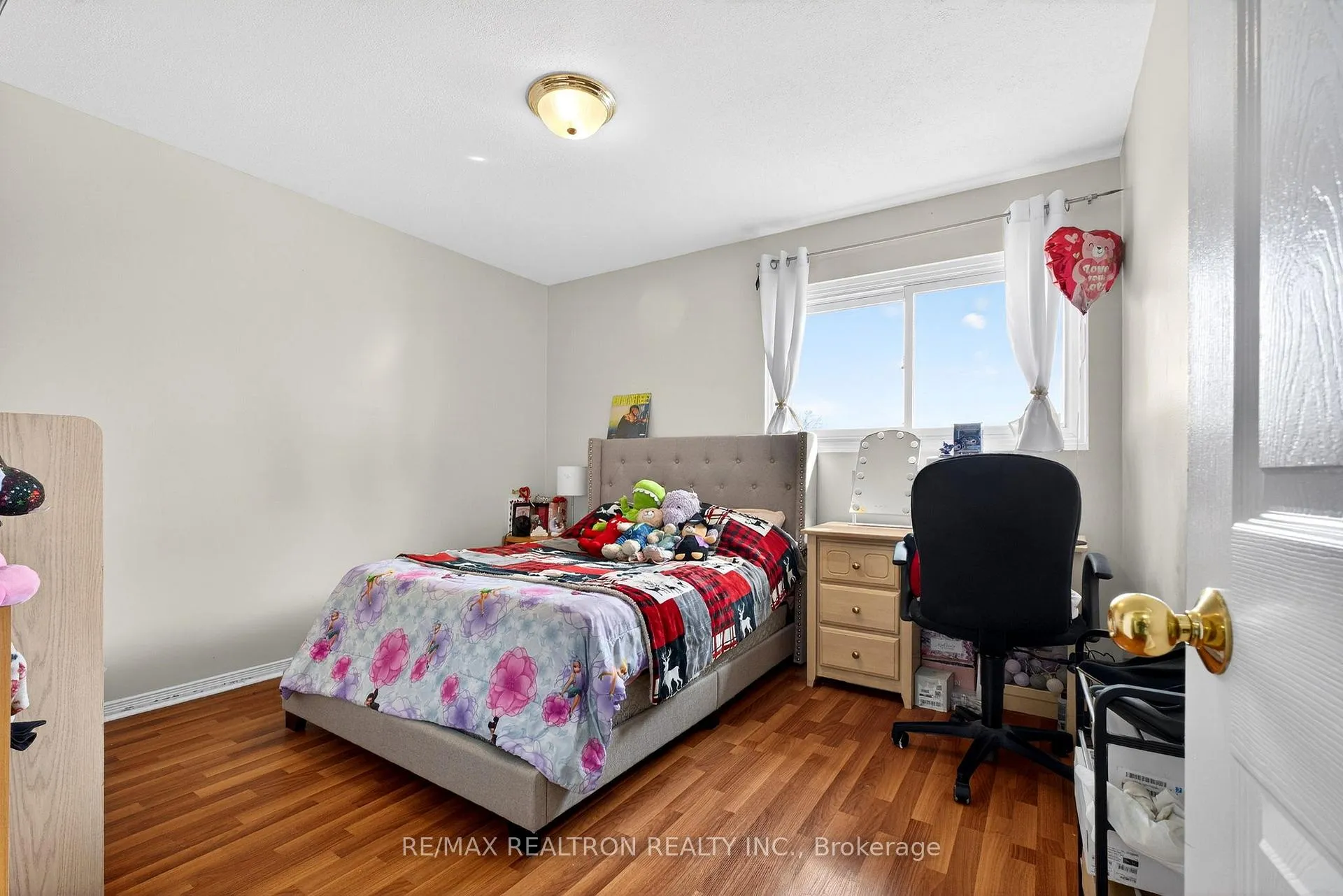 Photo 17 of 301 Lupin Drive, Whitby, Downtown Whitby — HOMEH