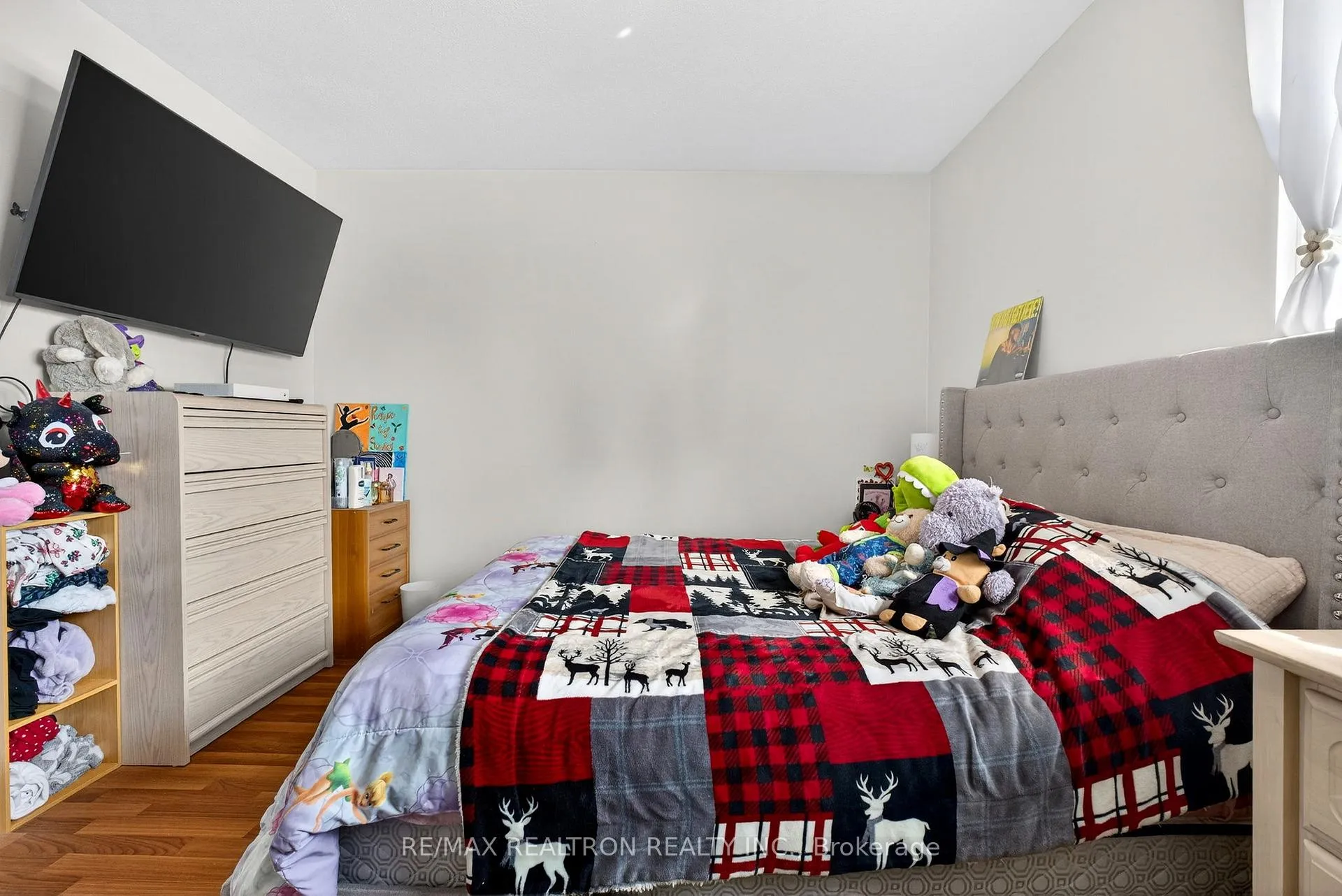 Photo 18 of 301 Lupin Drive, Whitby, Downtown Whitby — HOMEH