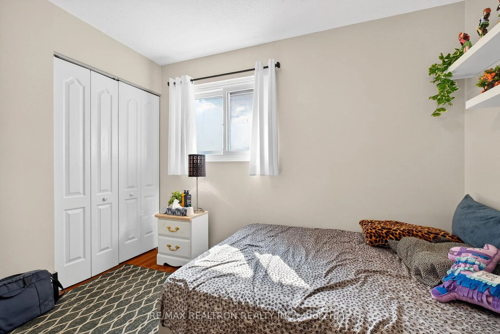 Photo 21 of 301 Lupin Drive, Whitby, Downtown Whitby — HOMEH