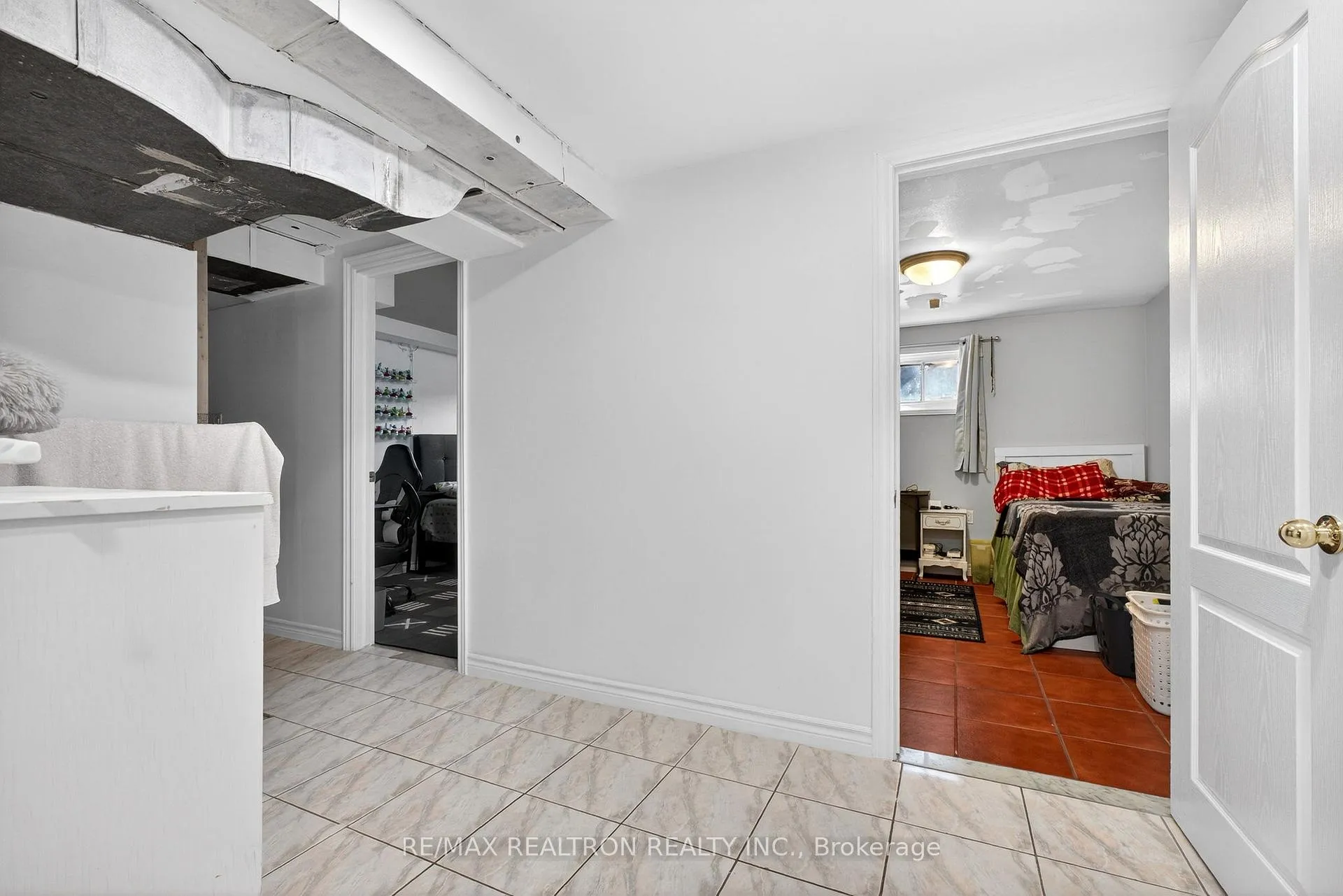 Photo 31 of 301 Lupin Drive, Whitby, Downtown Whitby — HOMEH